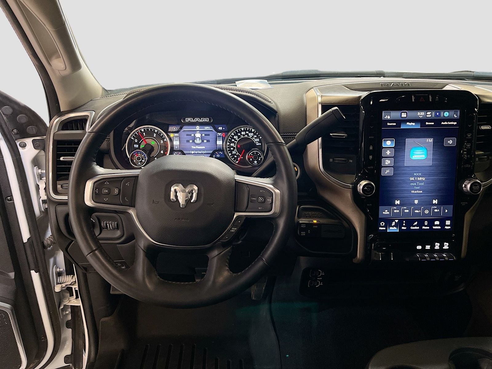 Used 2024 White Ram Laramie image 22