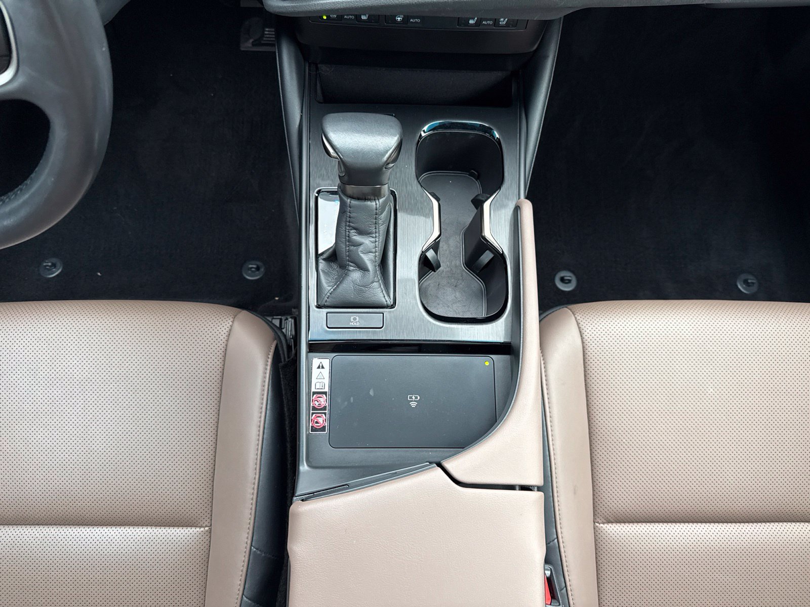 Used 2024 Black Lexus 350 image 17