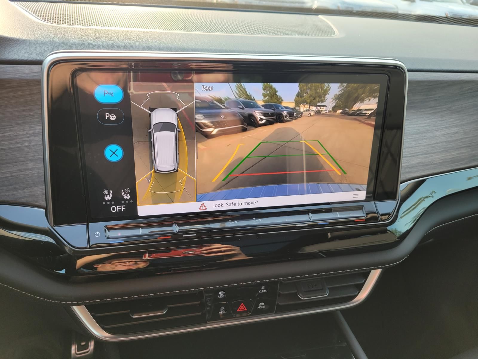 new 2026 Volkswagen Atlas car, priced at $49,958
