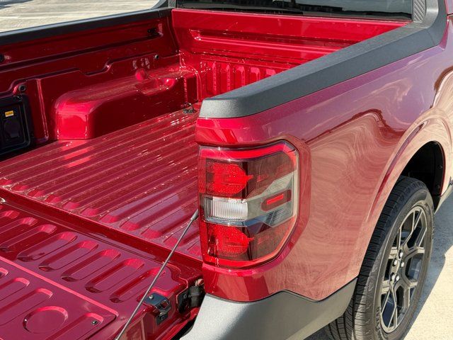 New 2025 Ruby Red Metallic Tinted Clearcoat Ford XLT image 9
