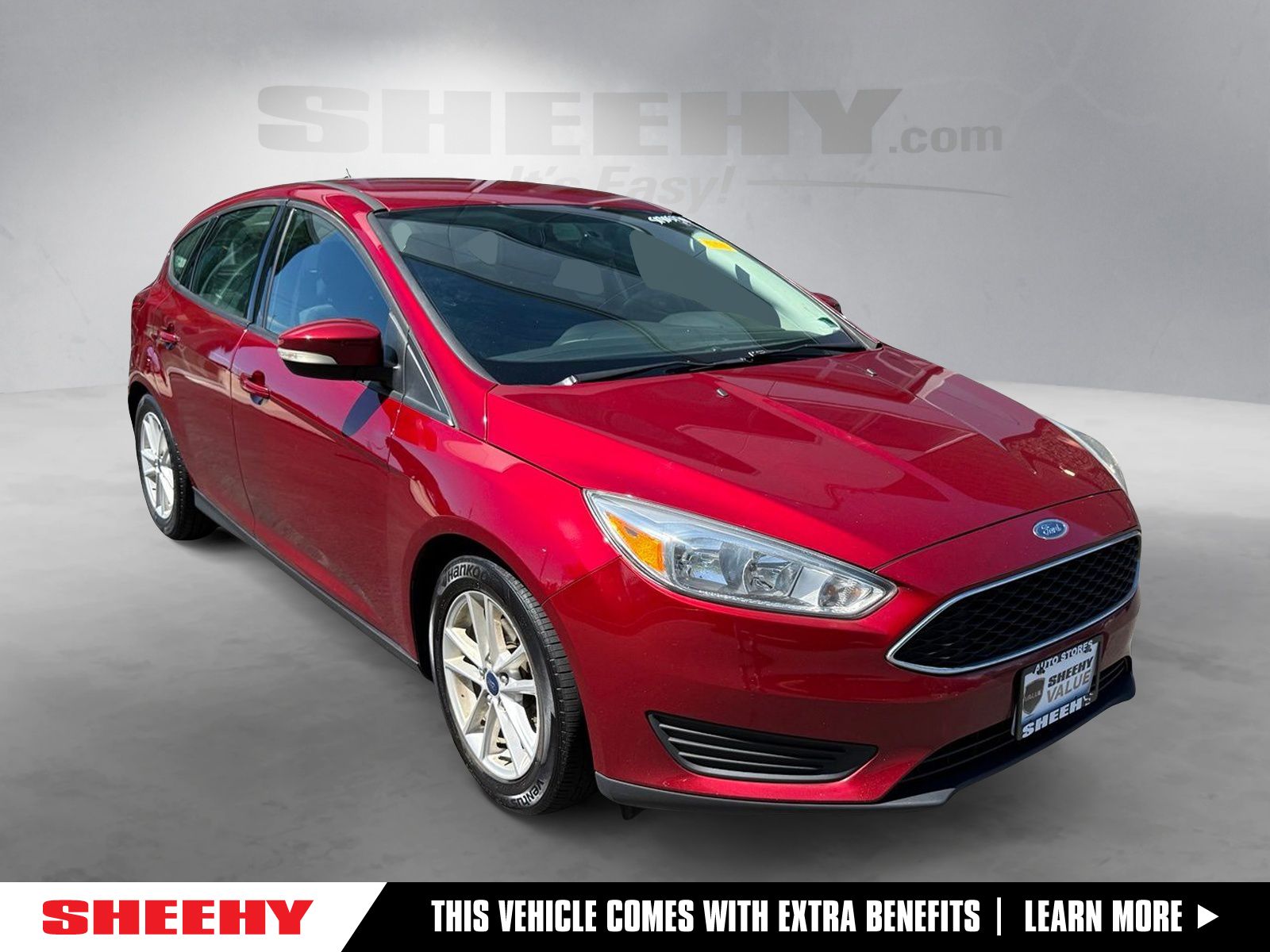2016 Ford Focus 5 Door Hatch SE's photo