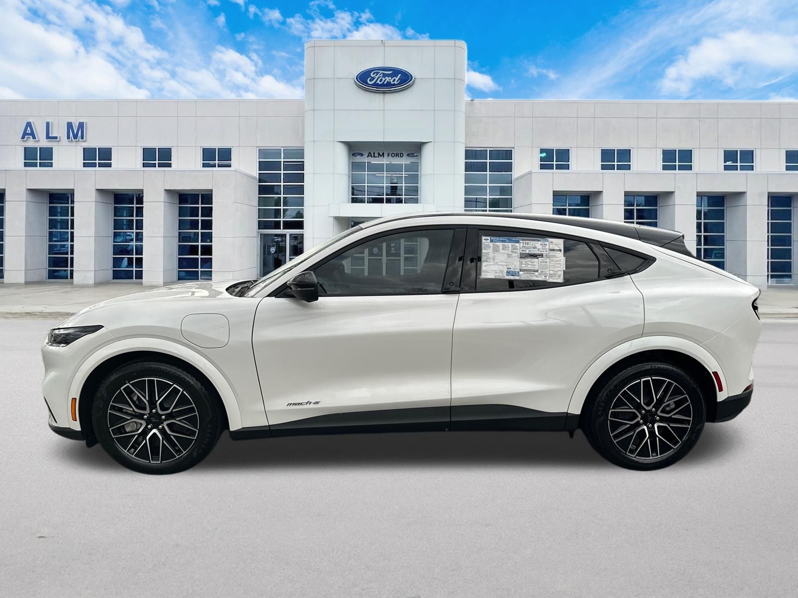 New 2026 Star White Metallic Tri-coat Ford Premium image 9