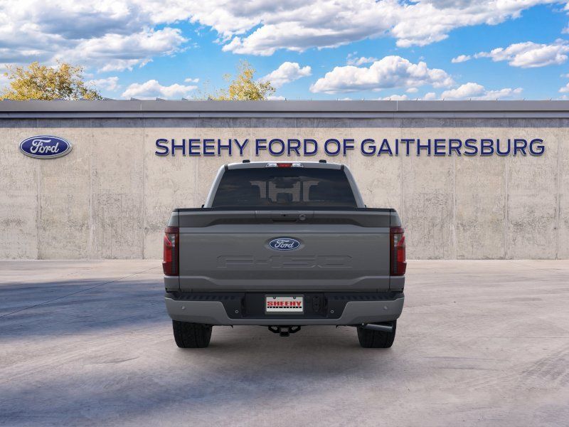 New 2026 Carbonized Gray Metallic Ford XLT image 6