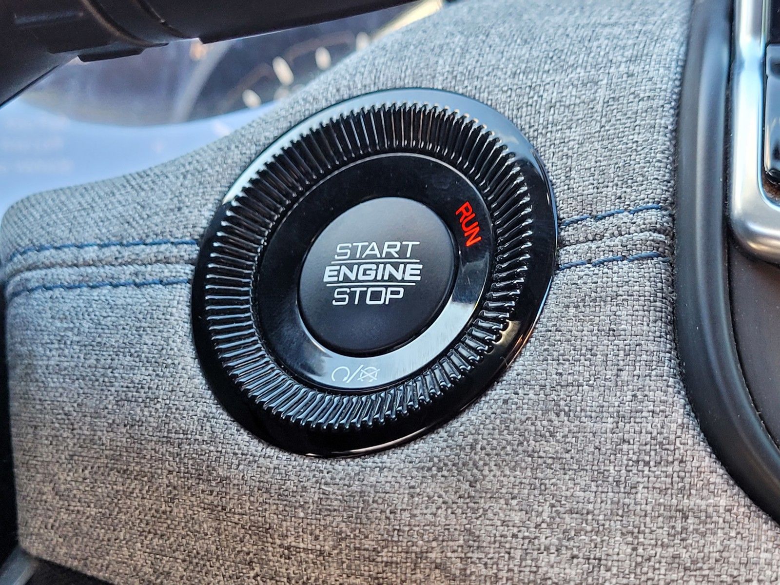 Used 2023 Black Jeep Sport image 27