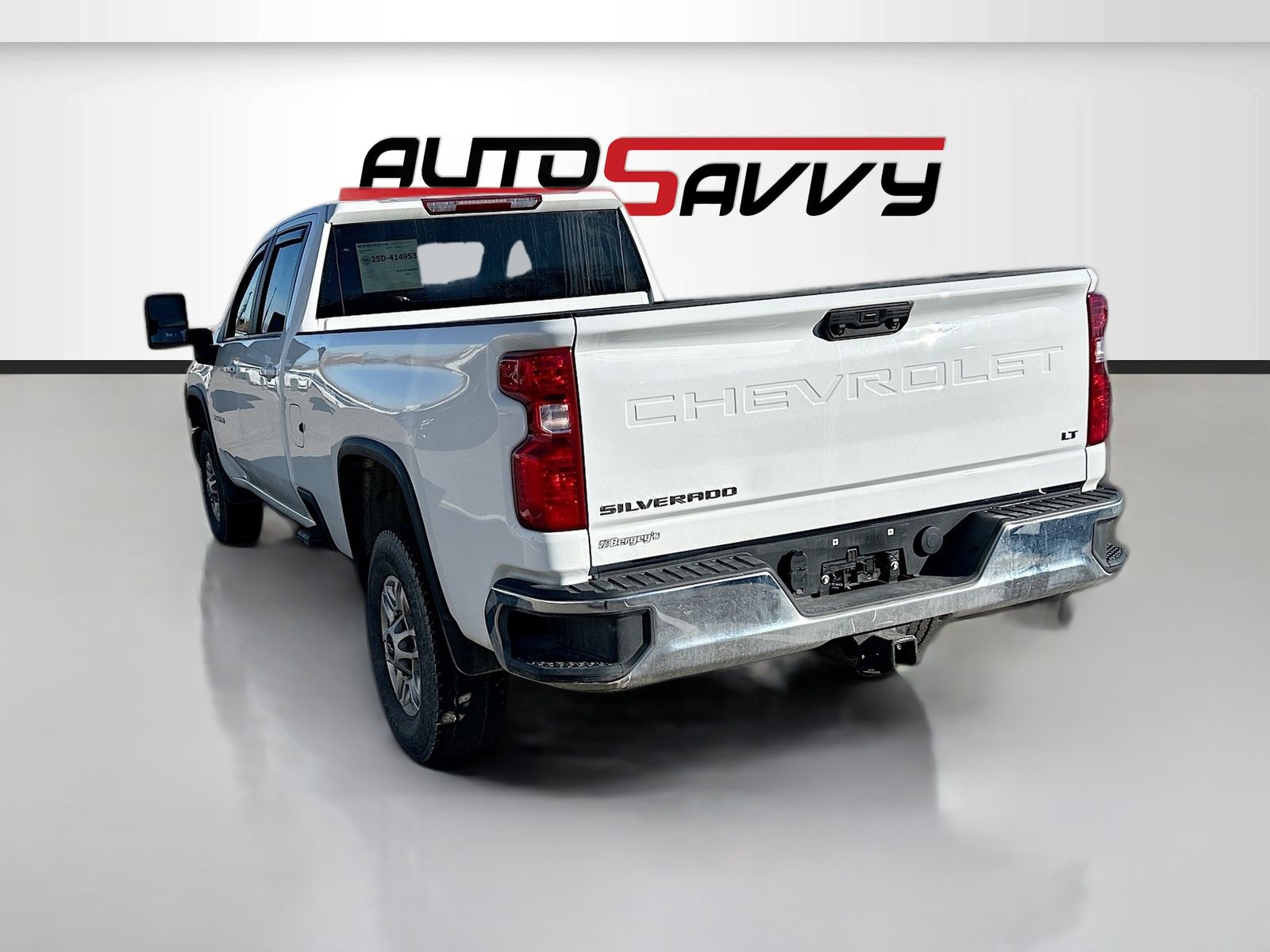 Used 2024 White Chevrolet LT image 5