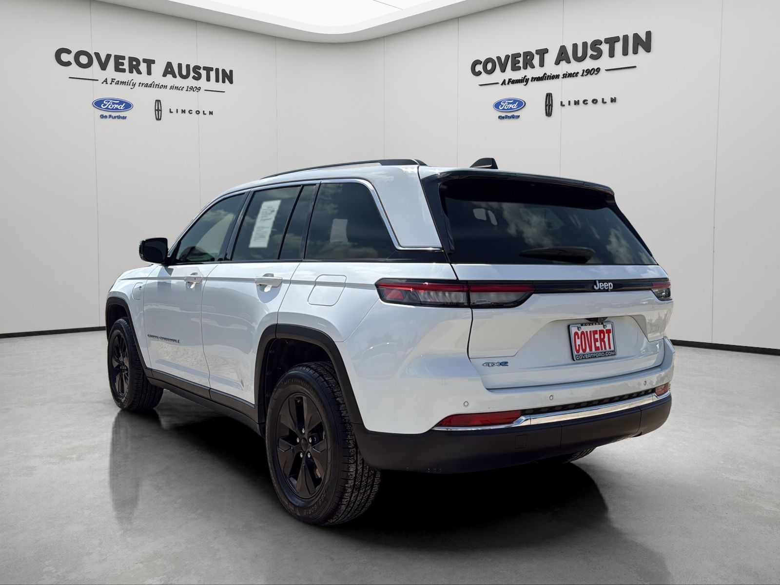 Used Car 2022 Jeep Grand Cherokee  4xe For Sale Under $30,000 In Austin, Texas