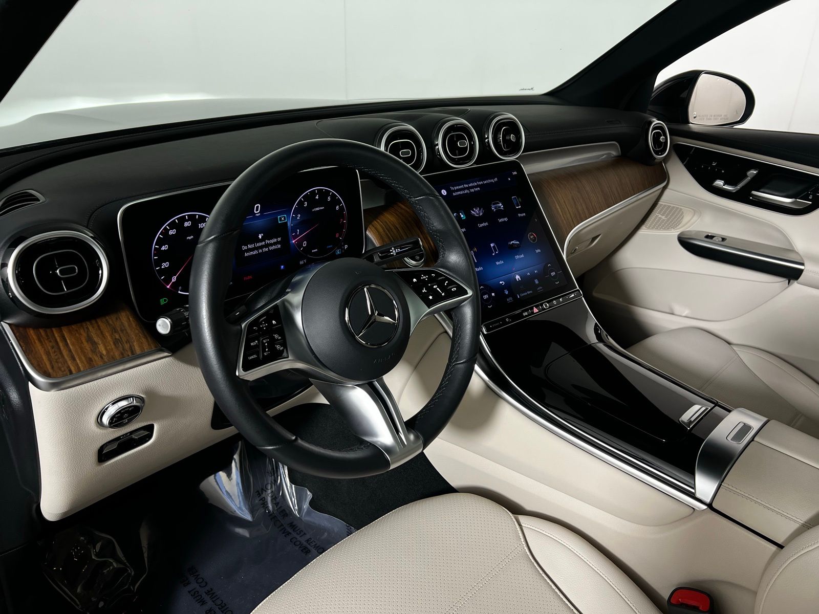 2024 Mercedes-Benz GLC 300 12