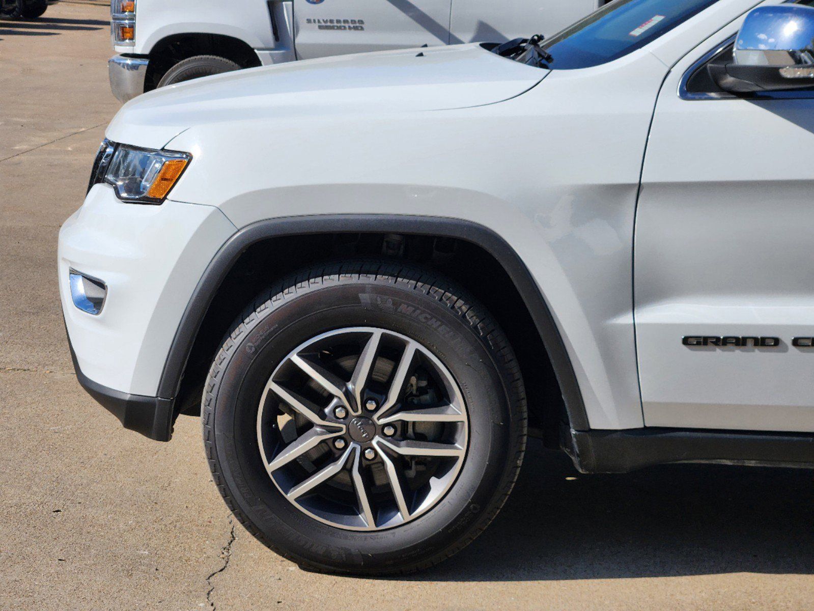 2020 Jeep Grand Cherokee Limited 10