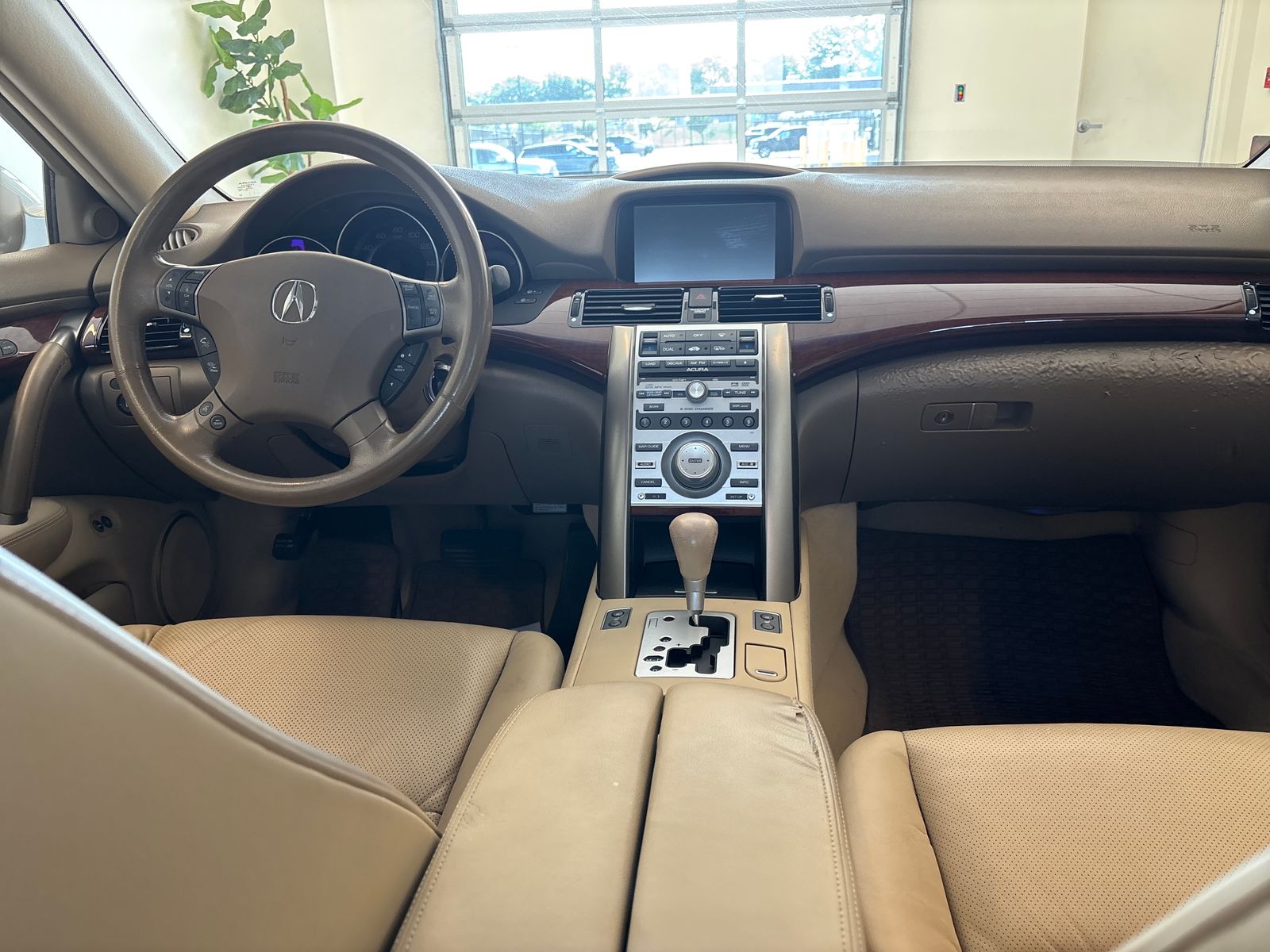View vehicle photo 7