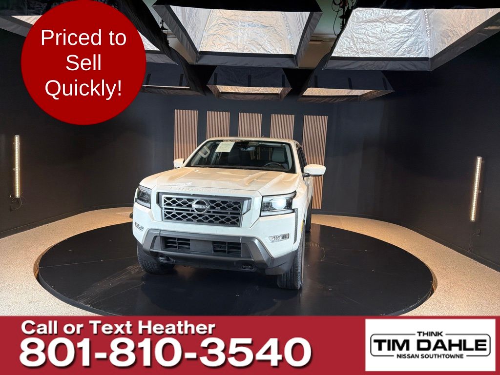 Glacier White 2024 Nissan Frontier Pickup Truck Four-Wheel Drive 9-Speed Automatic Overdrive