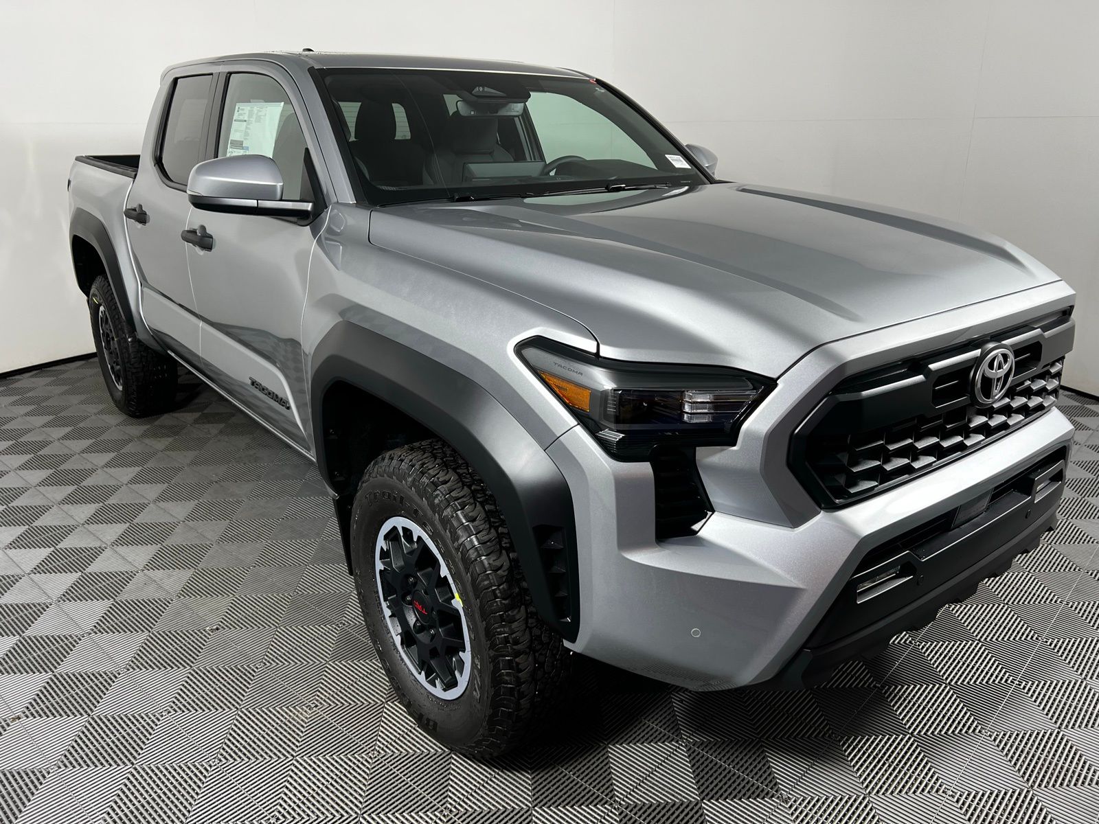 Thumbnail: 2025 Toyota Tacoma - 3