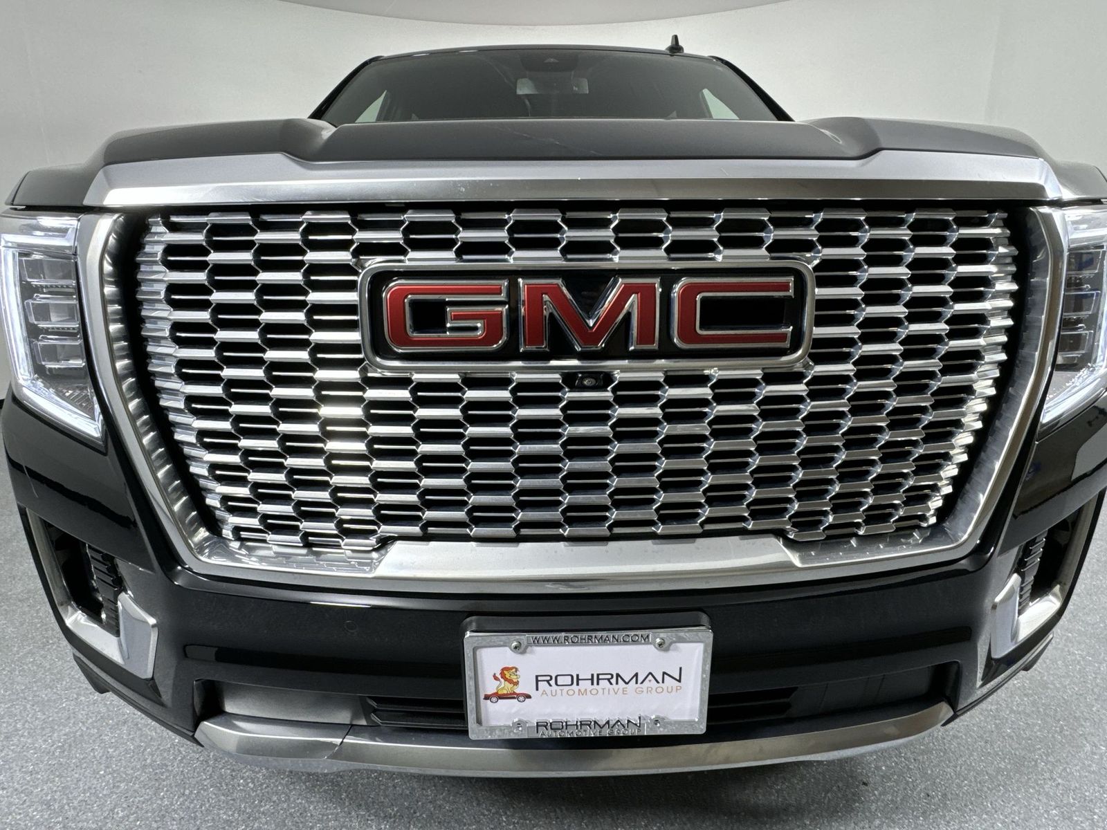 2023 GMC Yukon Denali 27