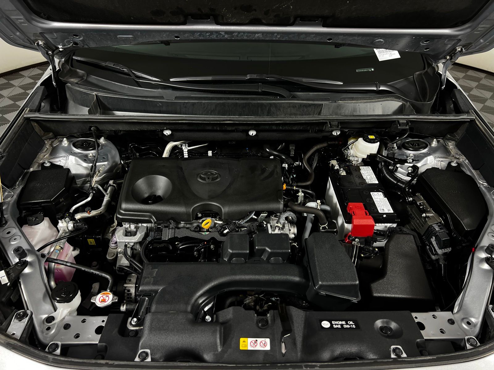 2024 Toyota RAV4 XLE 9