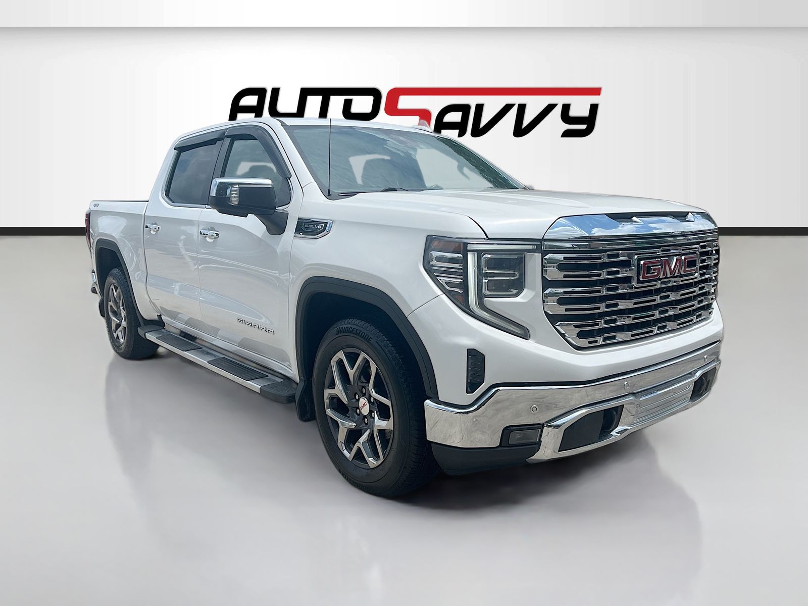 2023 GMC Sierra SLT 4WD Crew Cab Short Box's photo