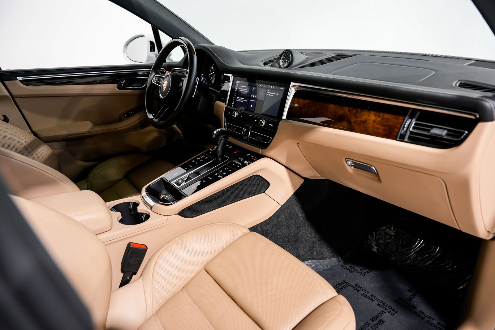 2023 Porsche Macan S — photo 26