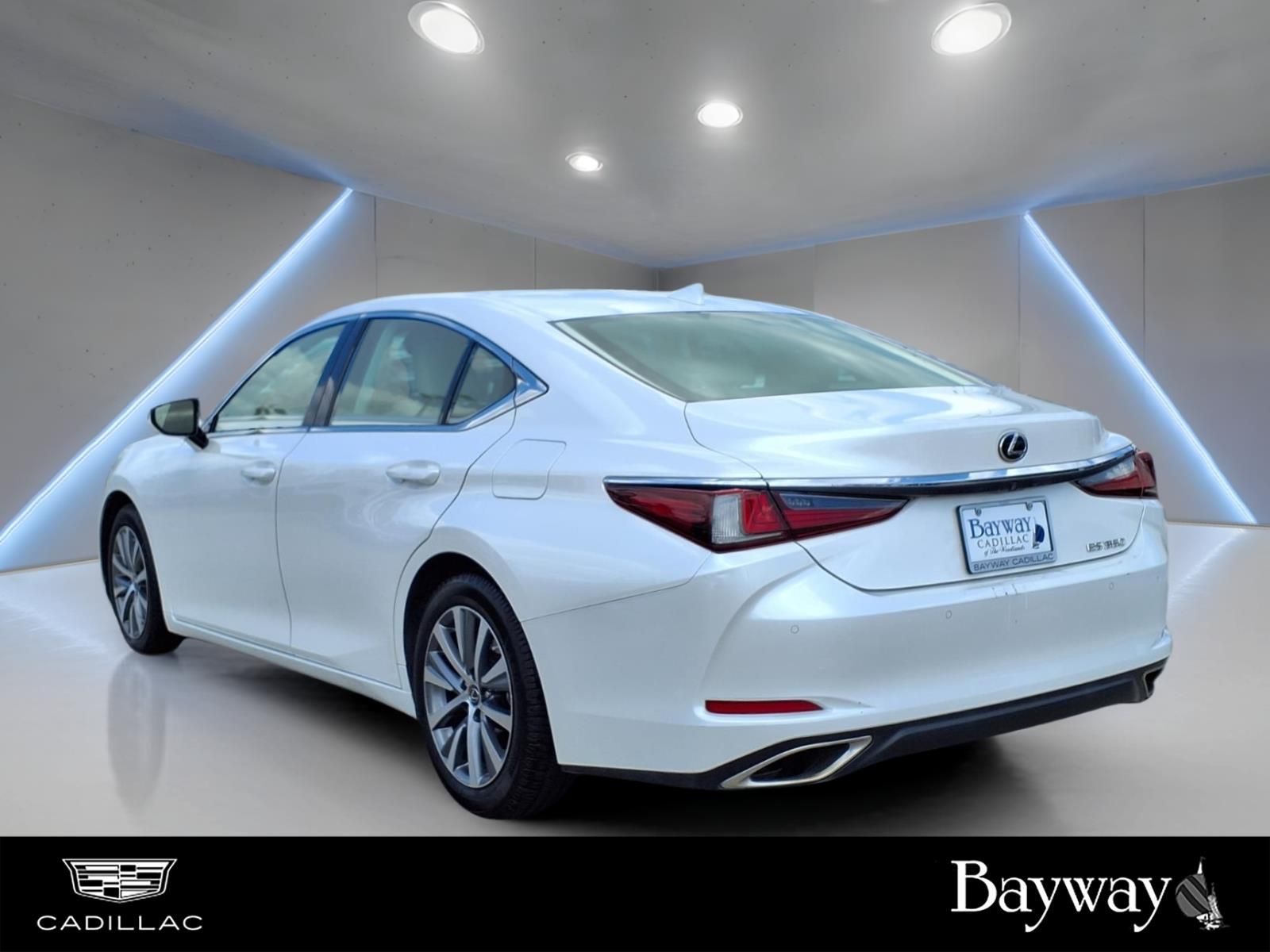 2019 Lexus ES 350 White at Emmons Autoplex