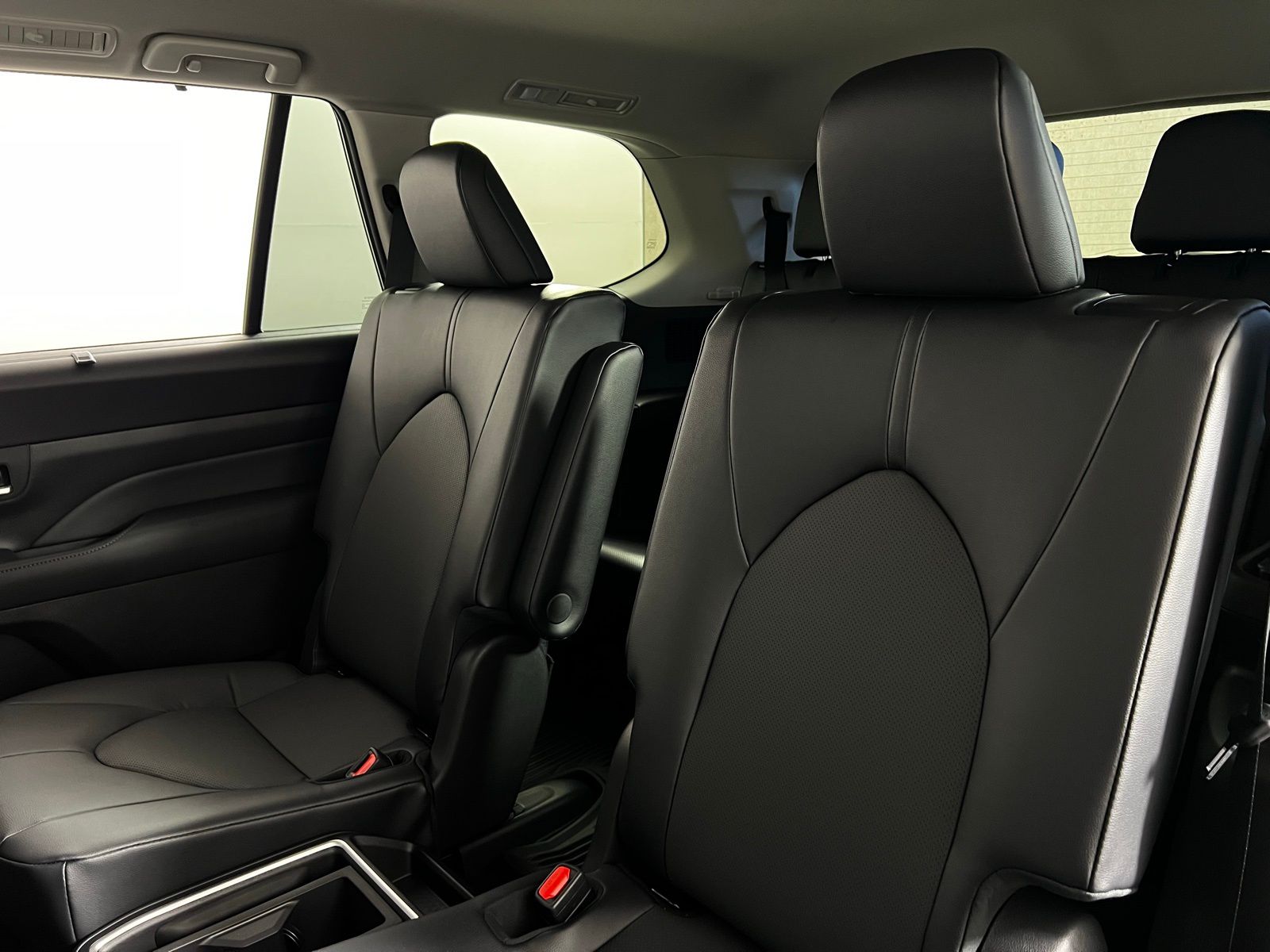 Thumbnail: 2026 Toyota Grand Highlander - 23