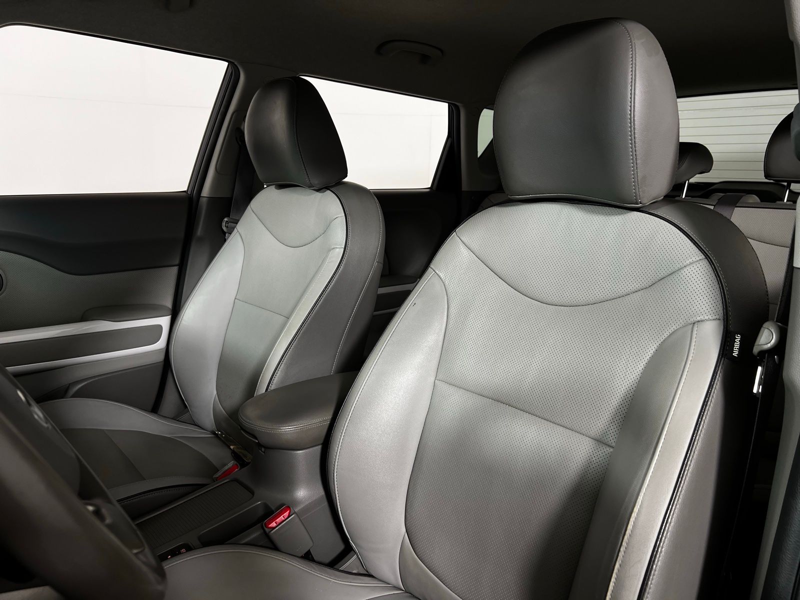 Thumbnail: 2017 Kia Soul EV - 13