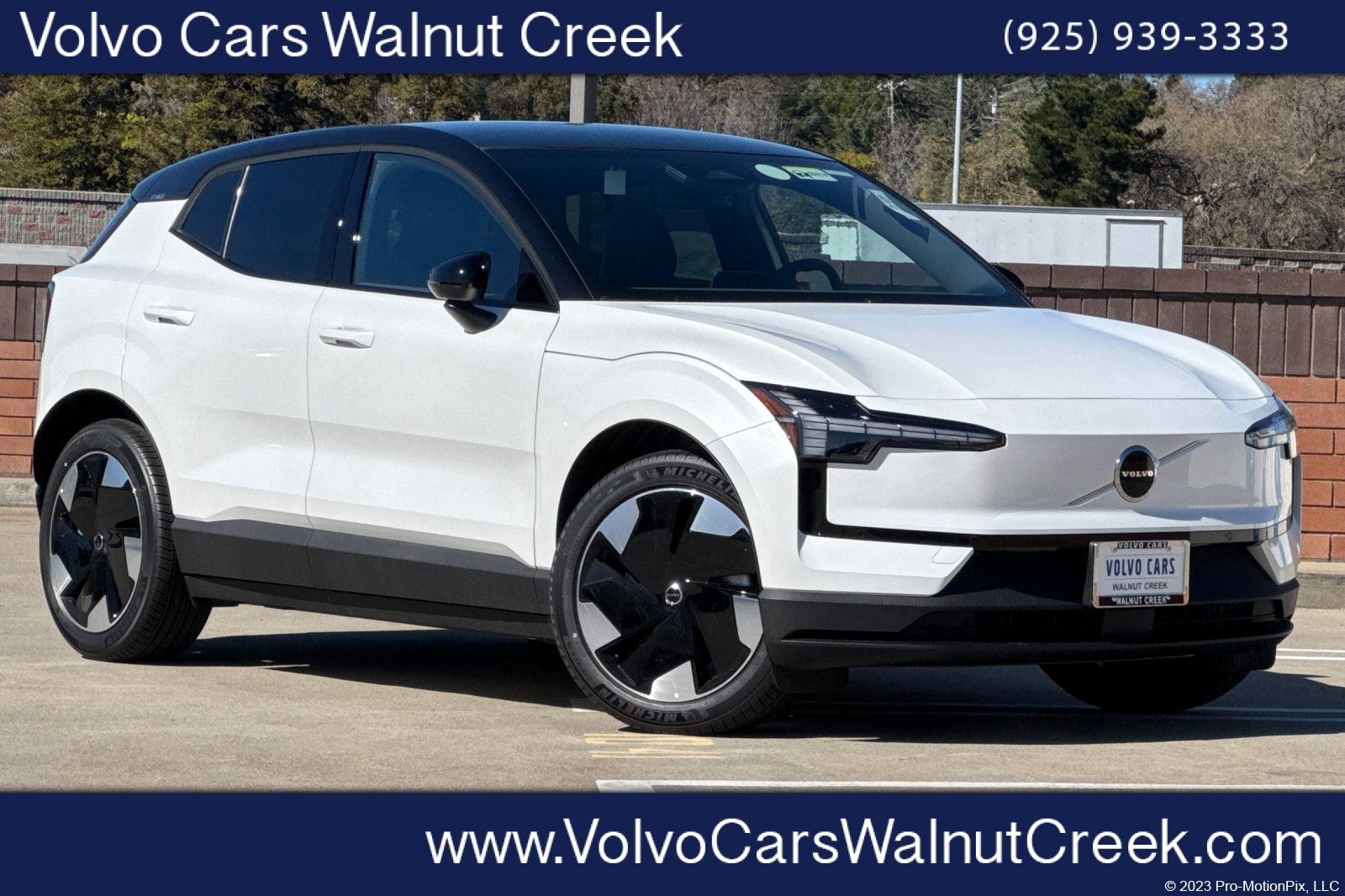 2025 Volvo EX30 Twin Plus eAWD