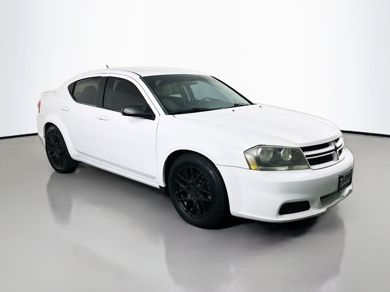 Bright White Clearcoat 2014 Dodge Avenger Sedan Front-Wheel Drive 6-Speed Automatic
