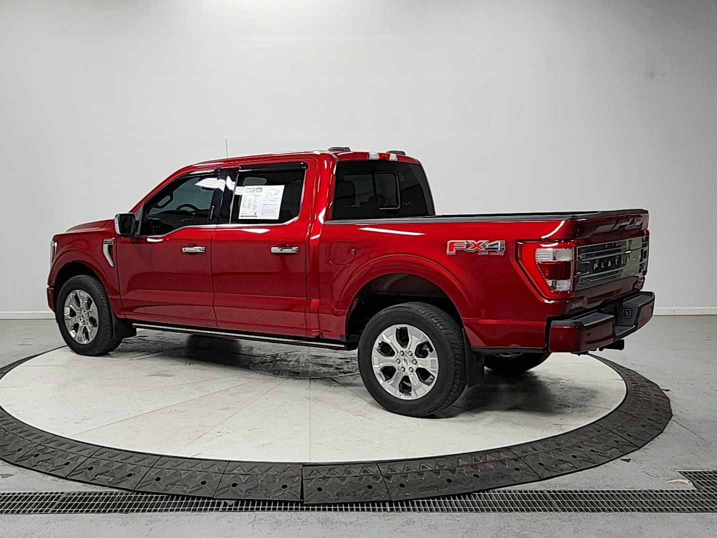 View vehicle photo 5