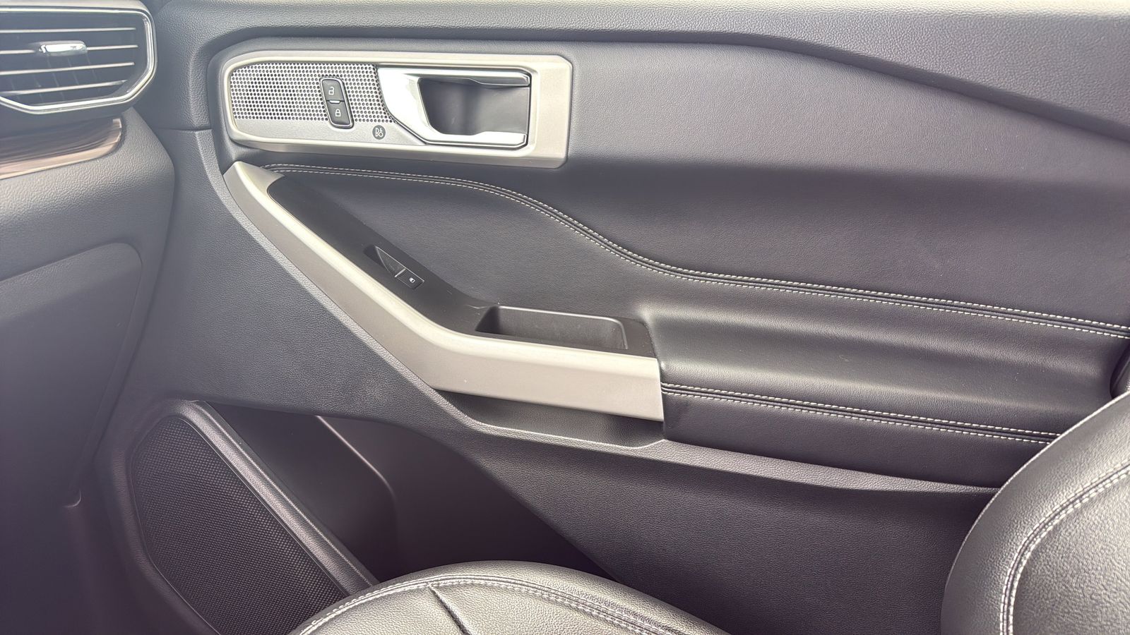 Used Car 2022 Ford Explorer  Limited For Sale Under $35,000 In Austin, Texas