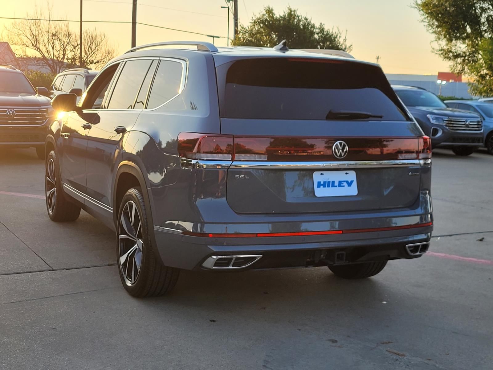 used 2025 Volkswagen Atlas car, priced at $44,900