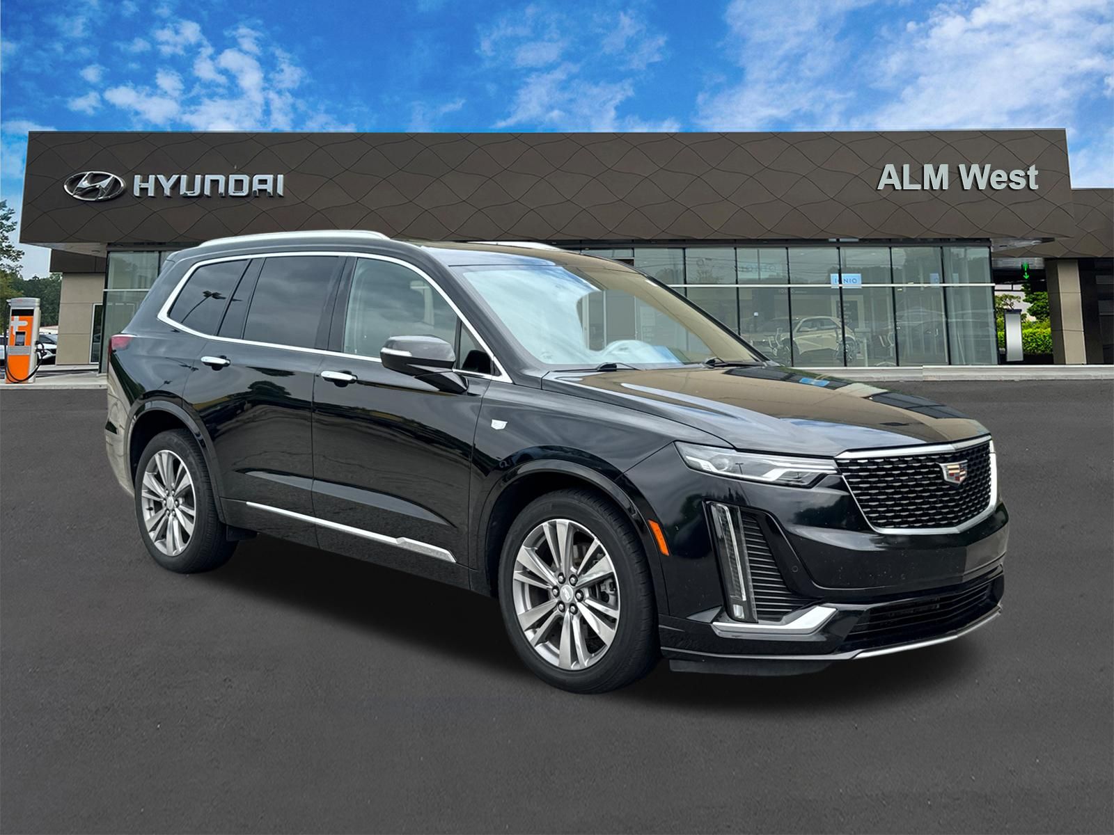 Used 2022 Black Cadillac Premium Luxury image 3