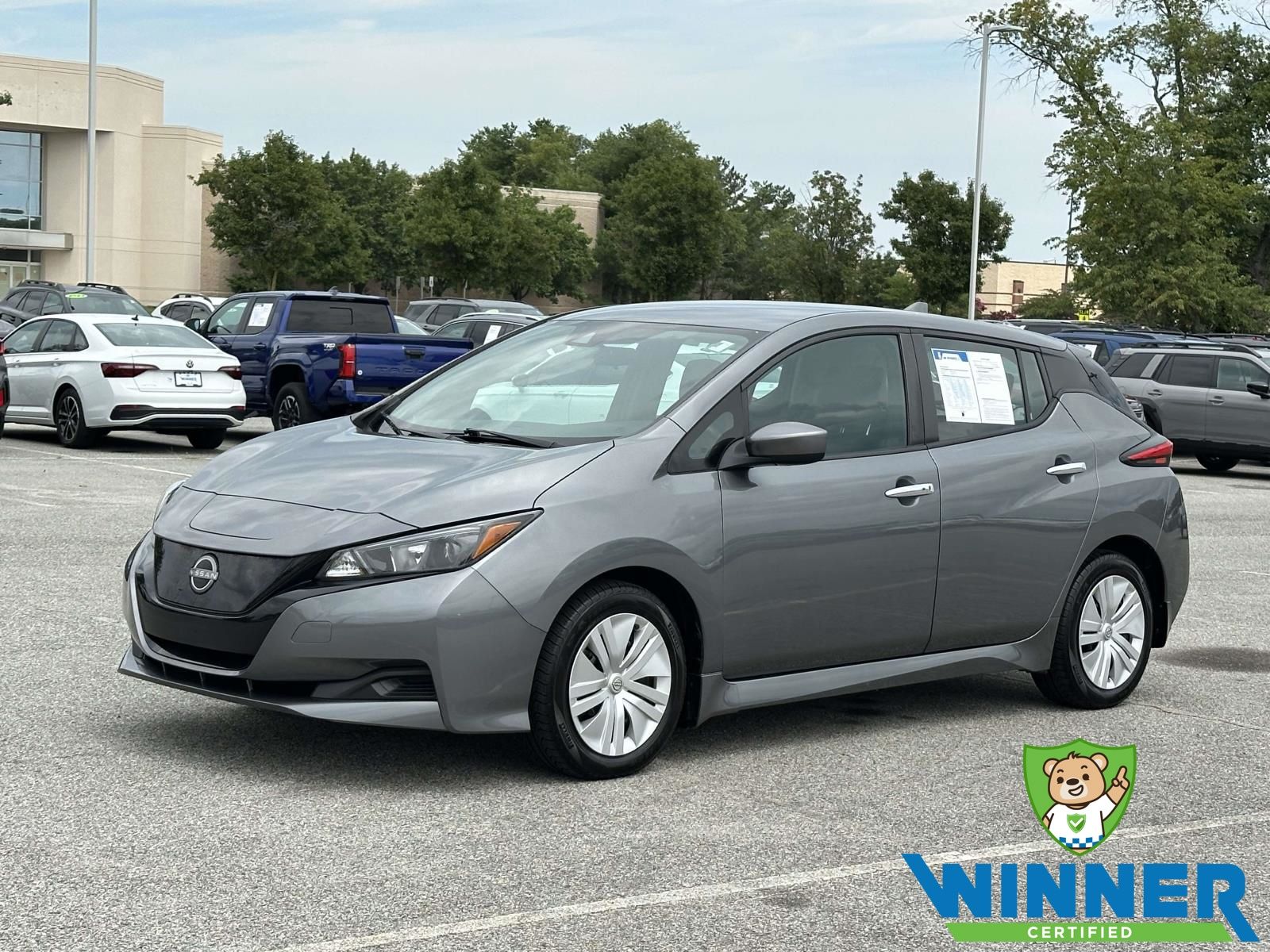 Gray (Gun Metallic) 2023 Nissan LEAF Hatchback Front-Wheel Drive Automatic