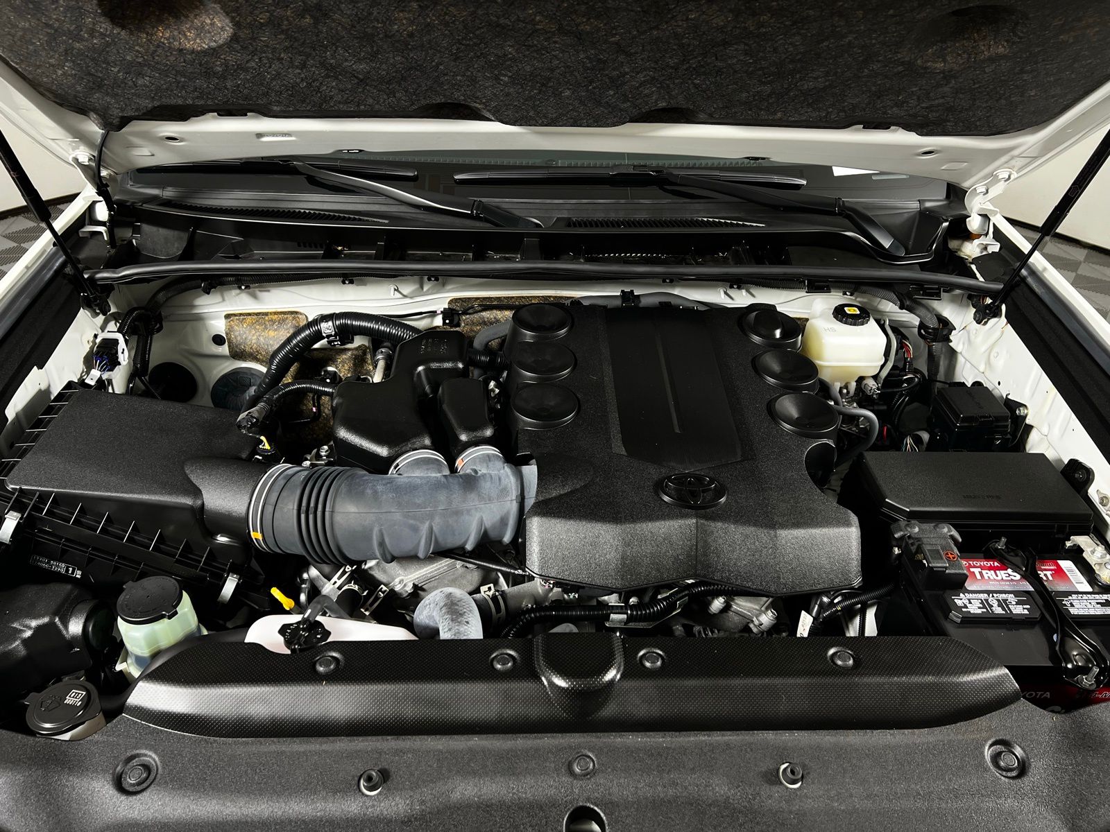 Thumbnail: 2023 Toyota 4Runner - 9