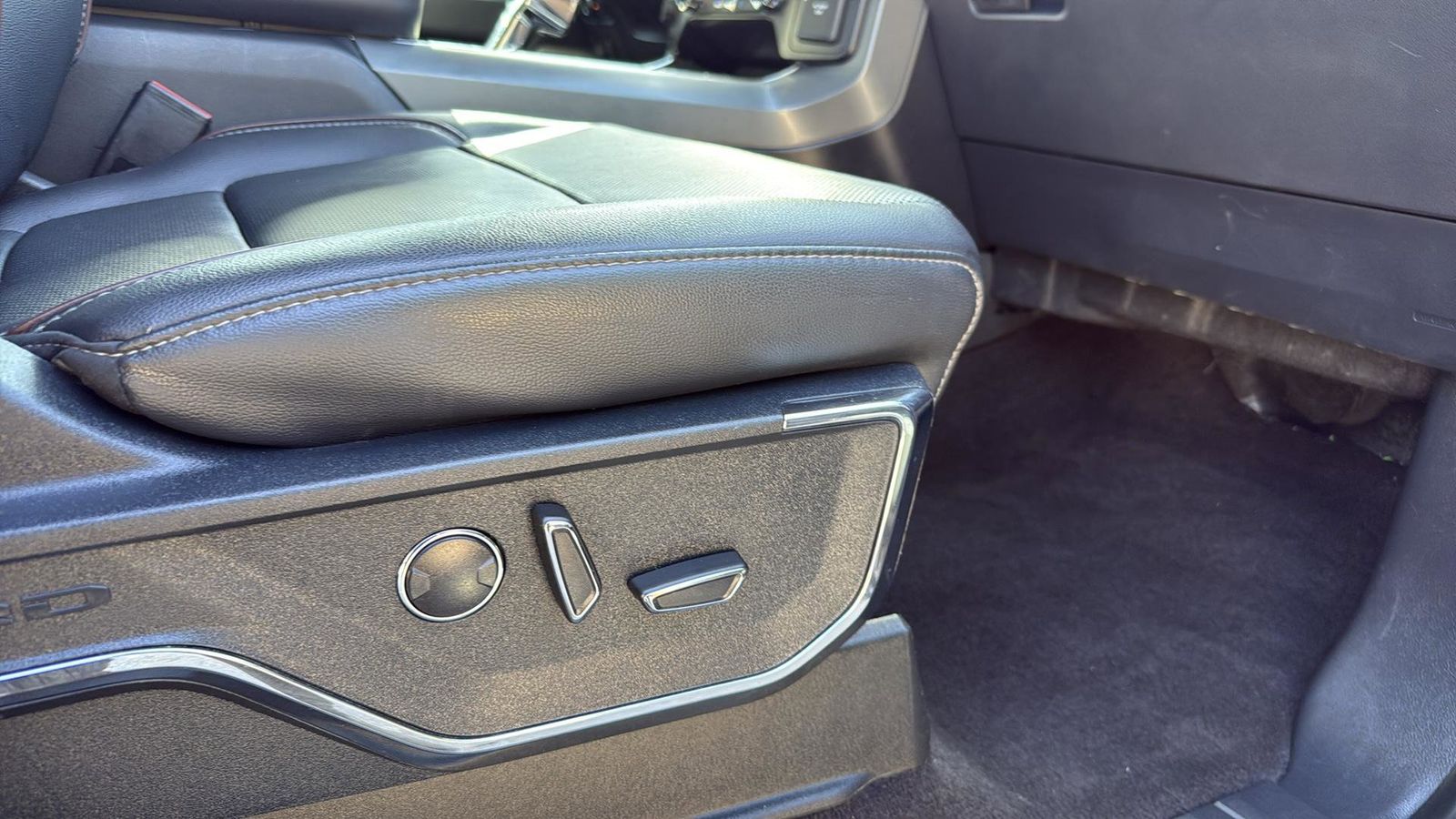 Used Car 2021 Ford F-150  Lariat For Sale Under $40,000 In Austin, Texas