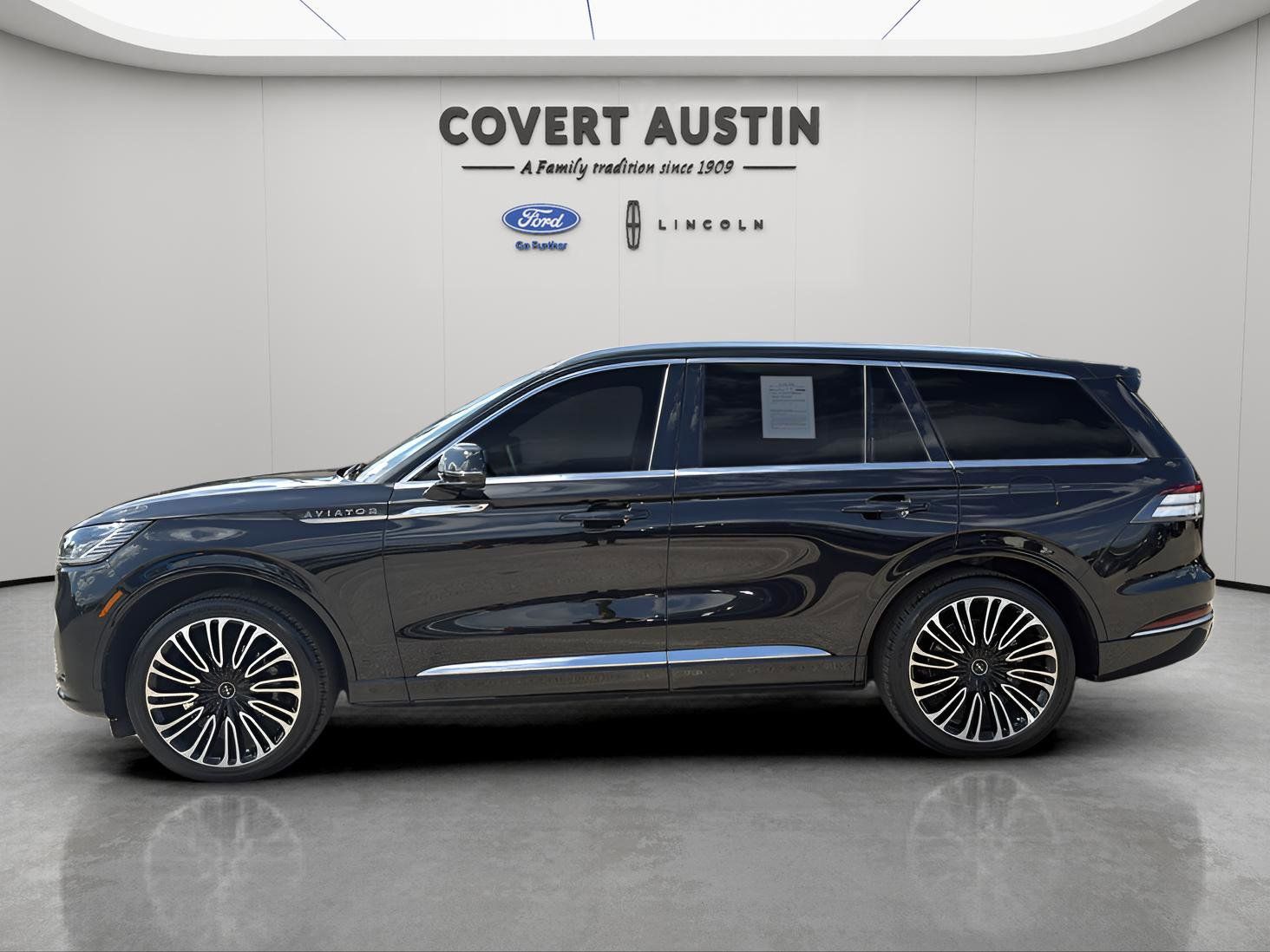 Used Car 2025 Lincoln Aviator  Black Label For Sale Under $80,000 In Austin, Texas