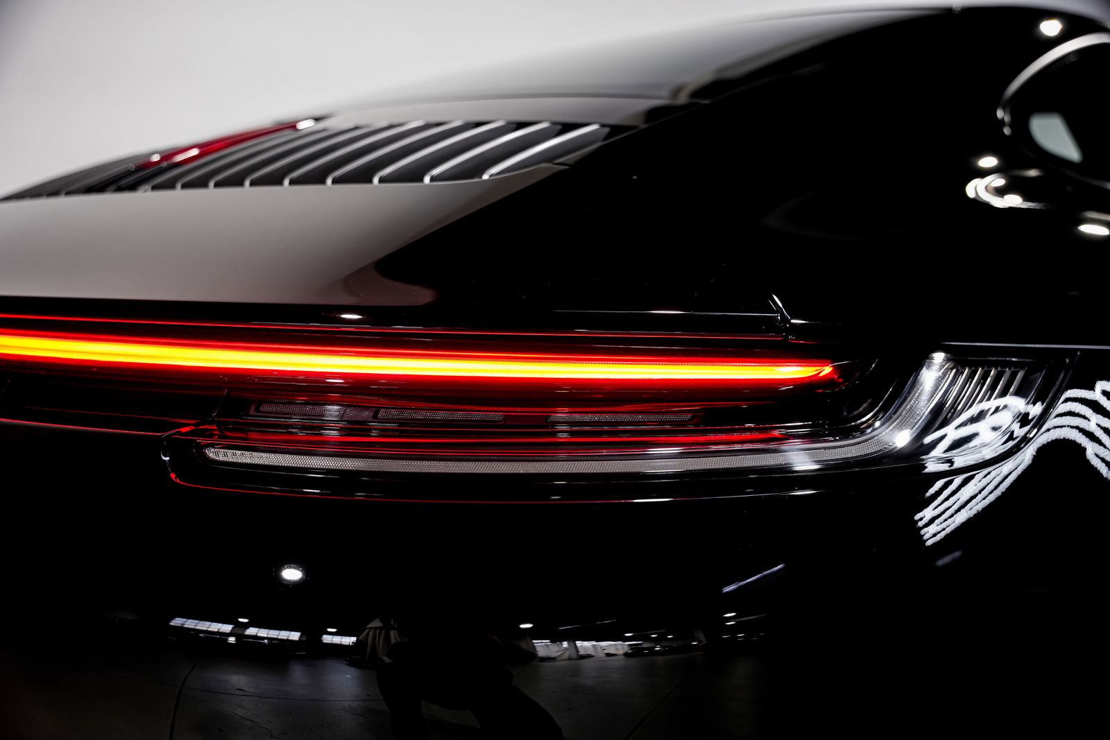2022 Porsche 911 Carrera 4S — photo 38
