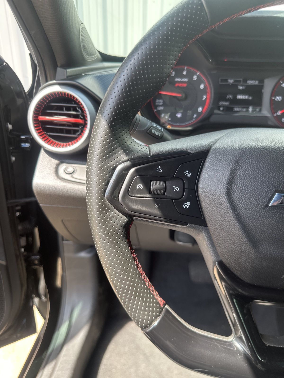 Used Car 2025 Chevrolet Trax  1rs For Sale Under $25,000 In Austin, Texas