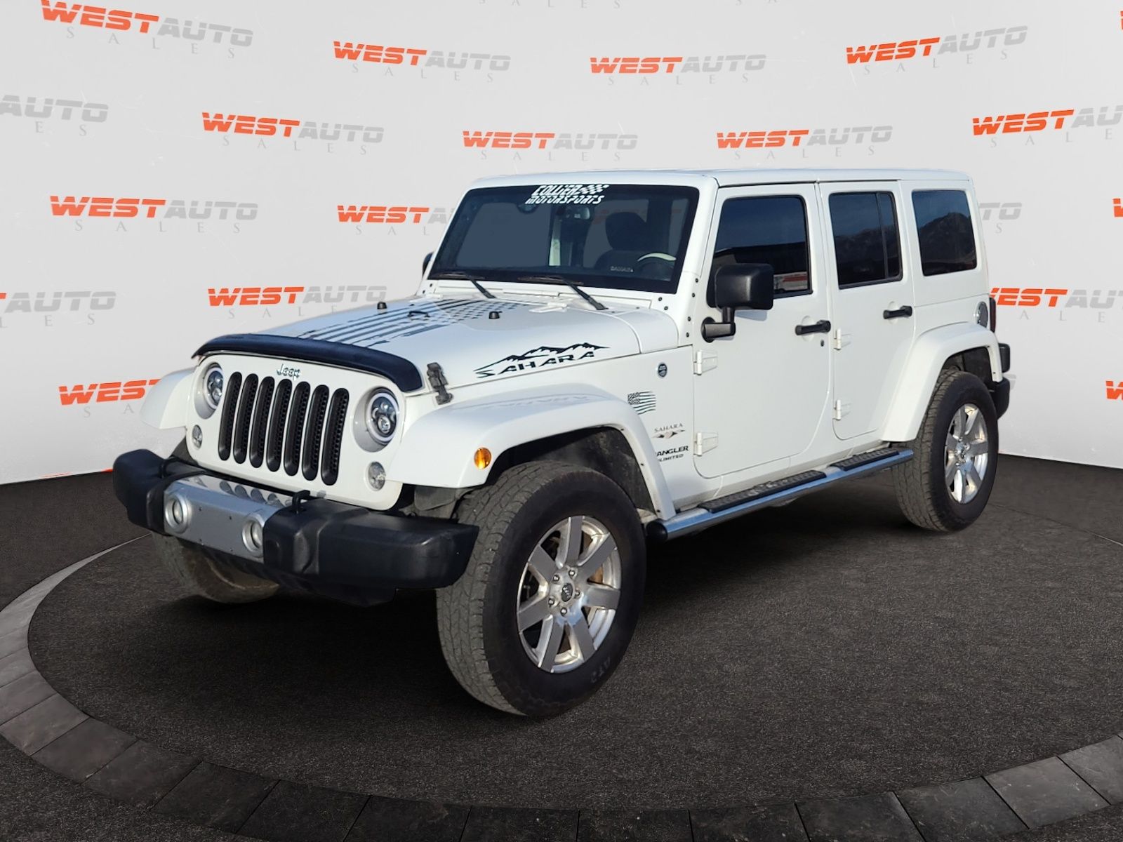 Bright White Clearcoat 2017 Jeep Wrangler Unlimited Sahara 4WD SUV / Crossover Four-Wheel Drive 5-Speed Automatic