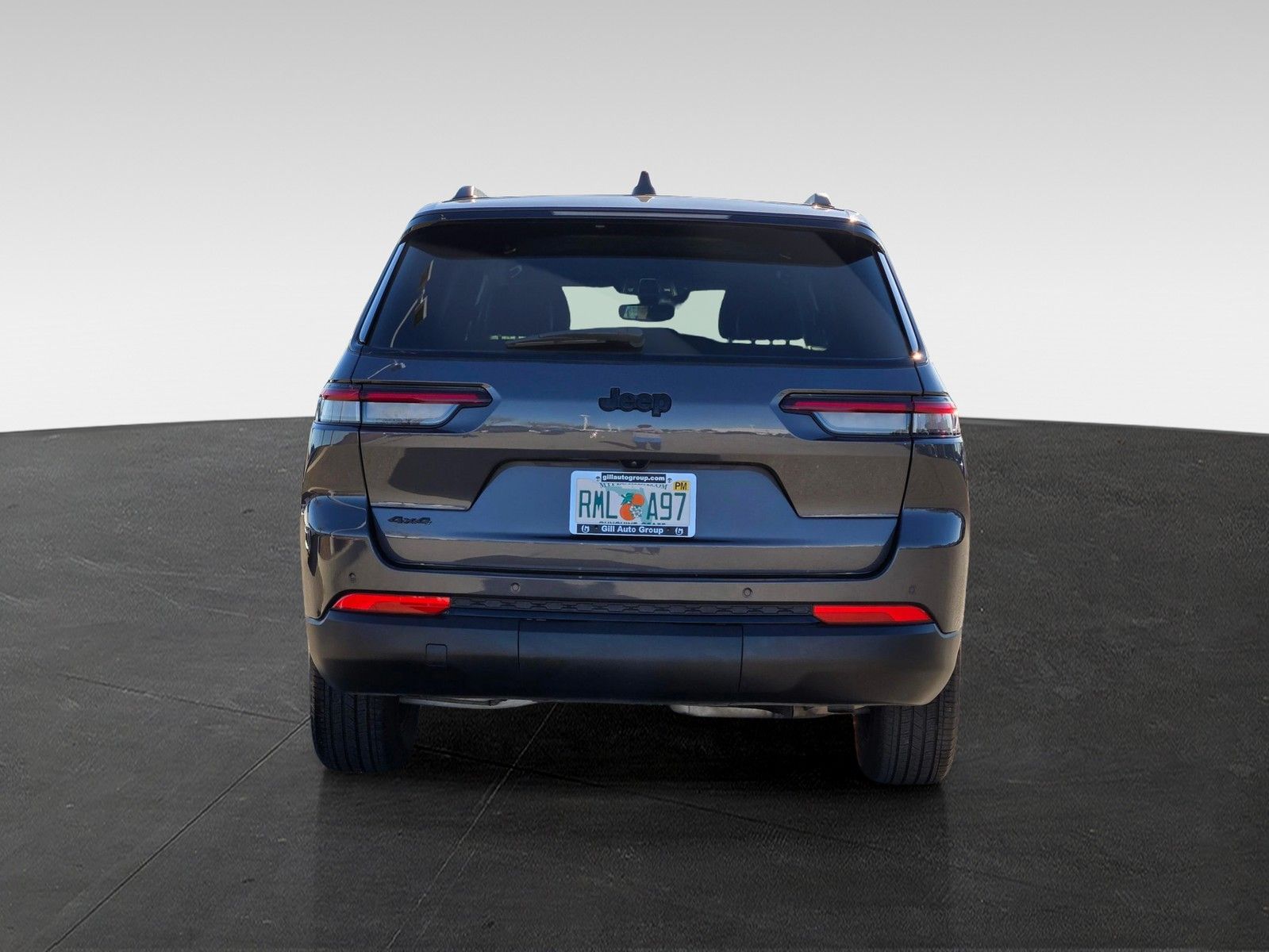 View vehicle photo 5