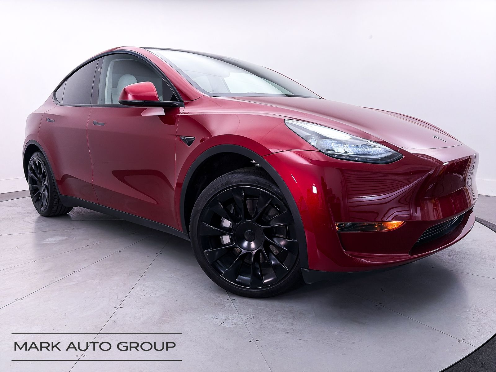 2024 Tesla Model Y Standard Range