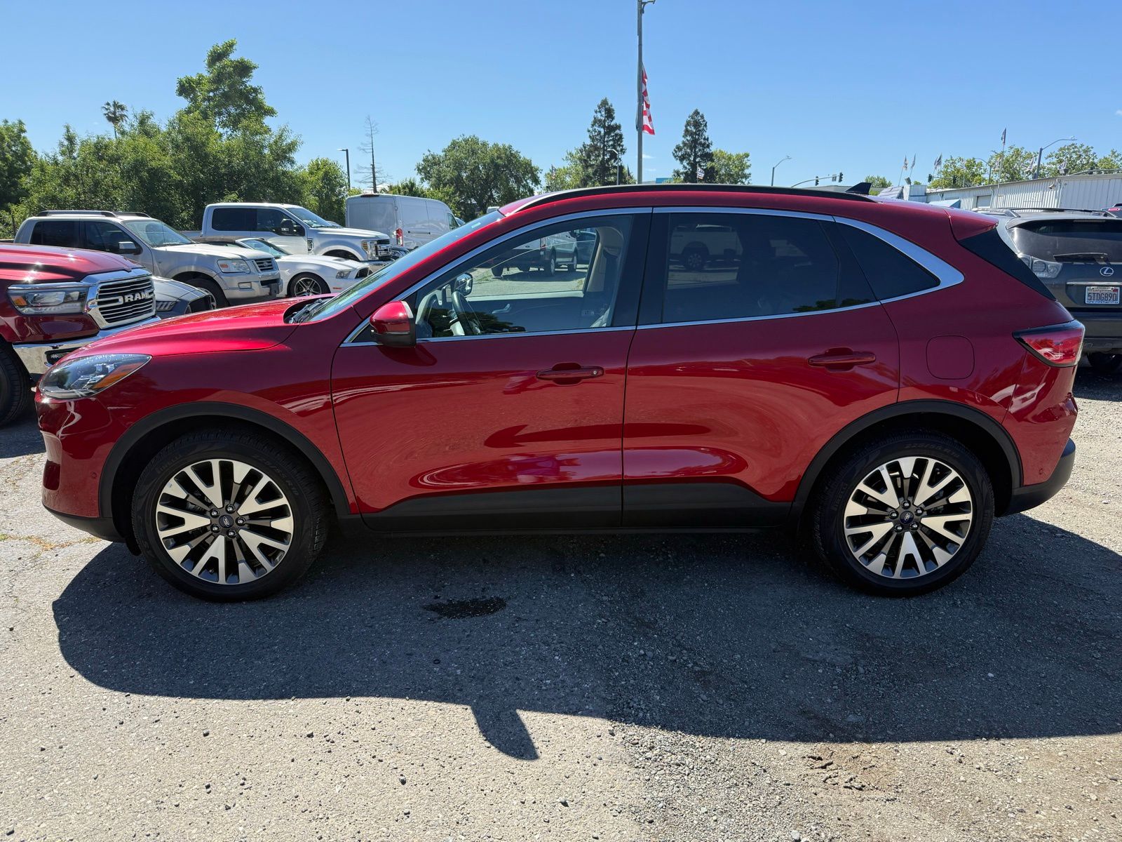 View vehicle photo 2