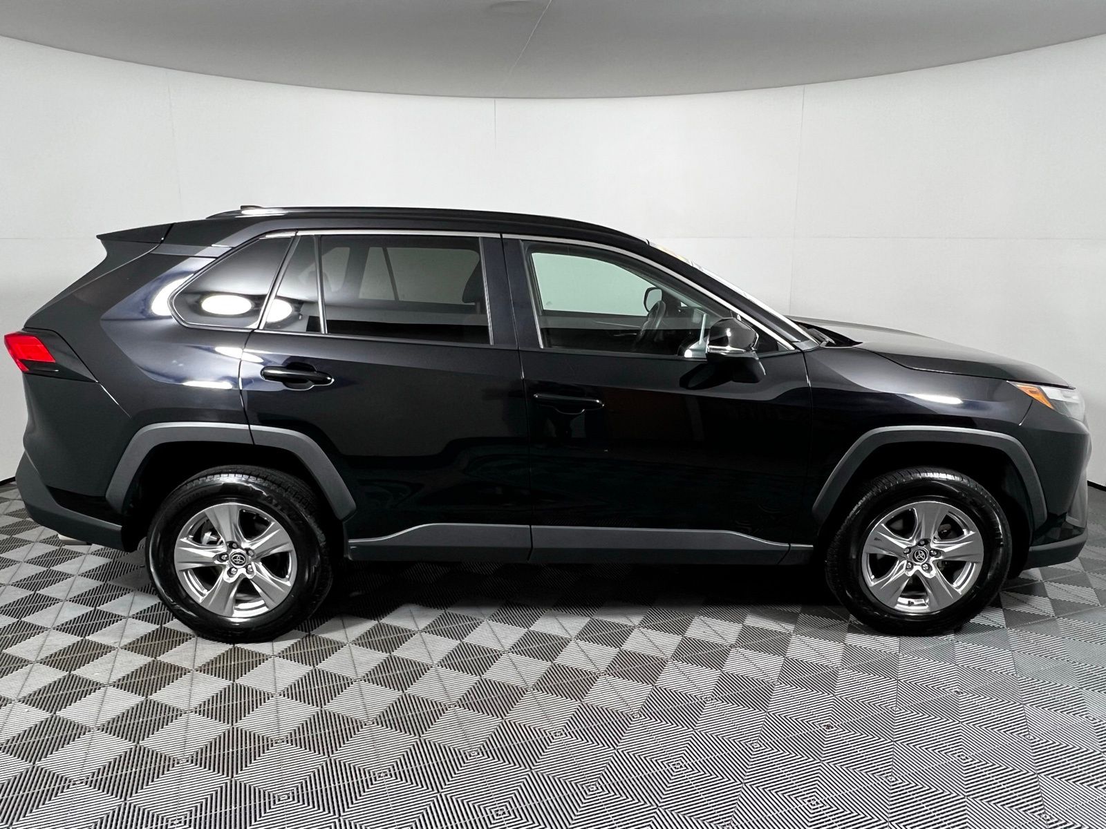 Thumbnail: 2024 Toyota RAV4 - 4