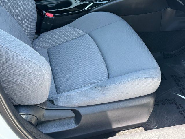 Used 2020 White Toyota SE image 29