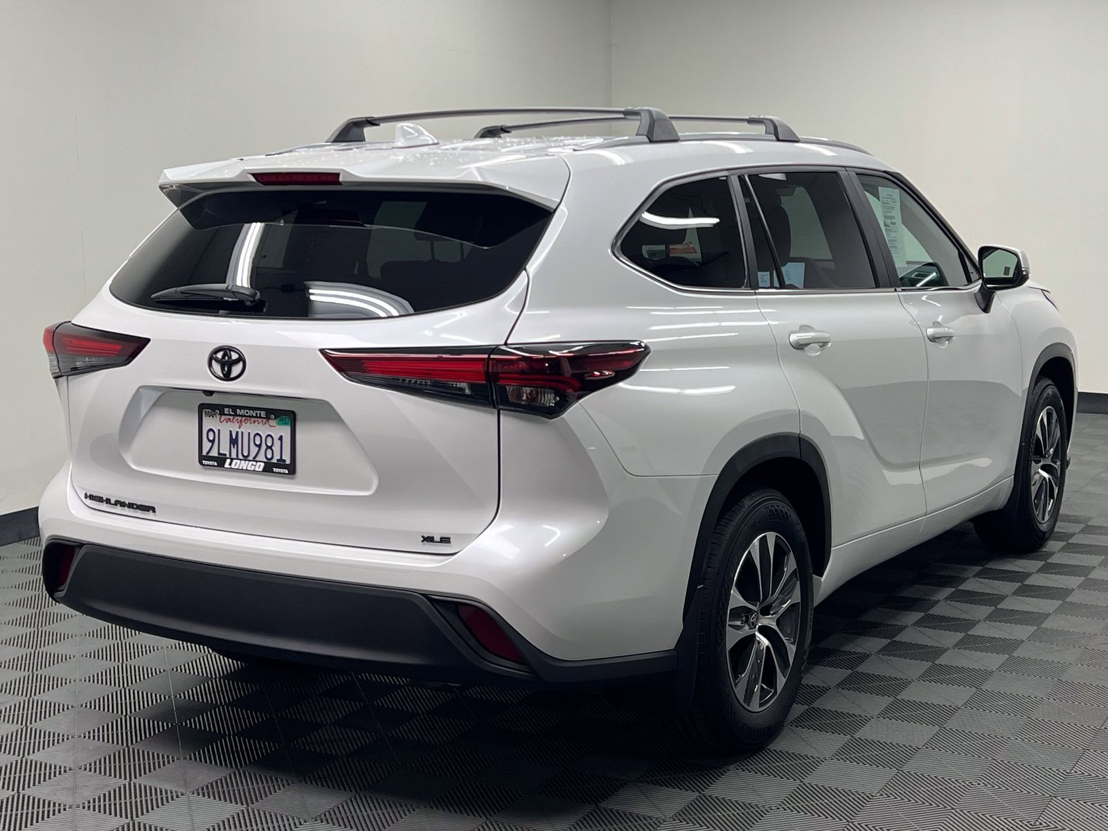 used 2024 Toyota Highlander car, priced at $38,996