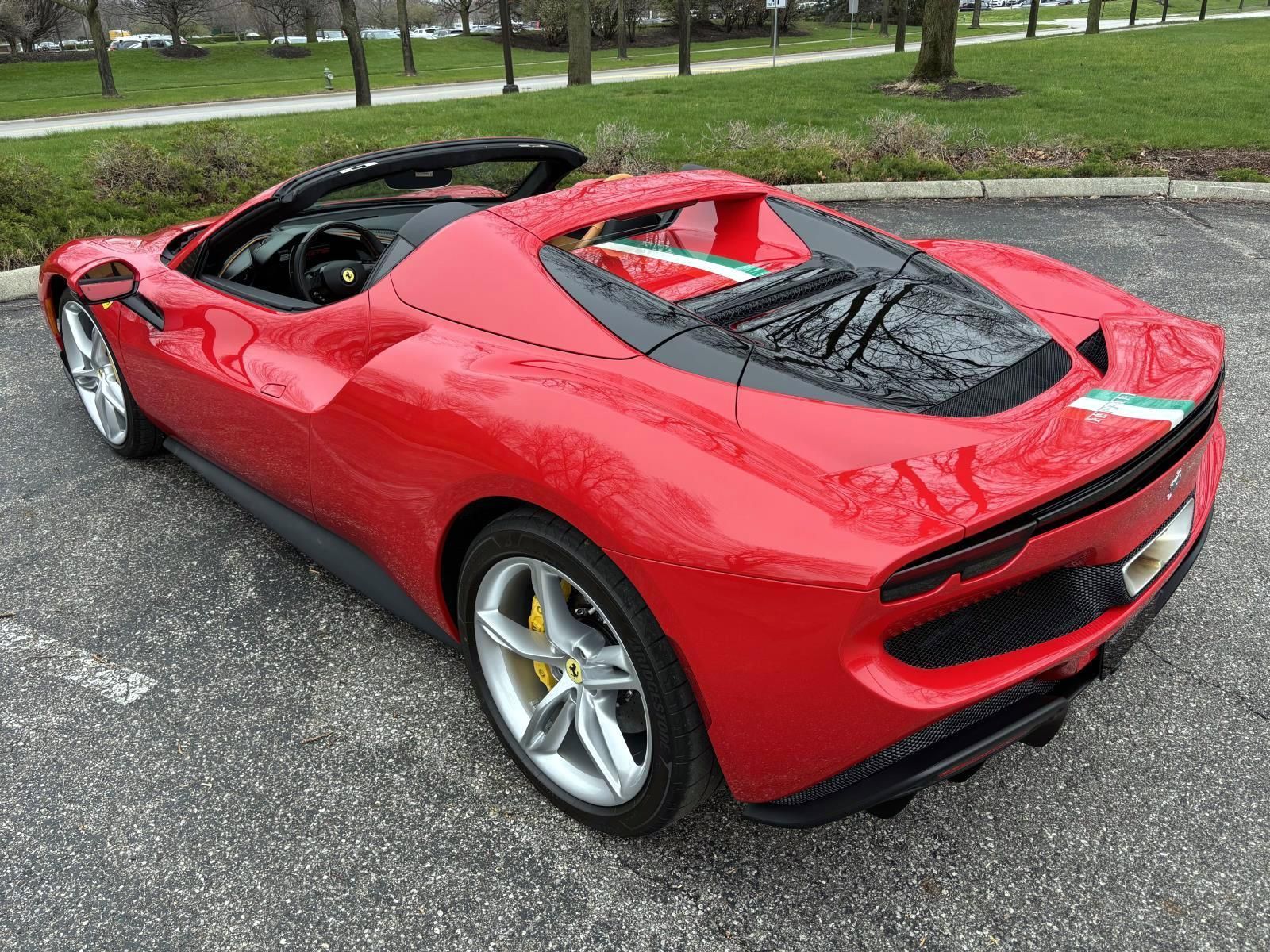 View vehicle photo 4