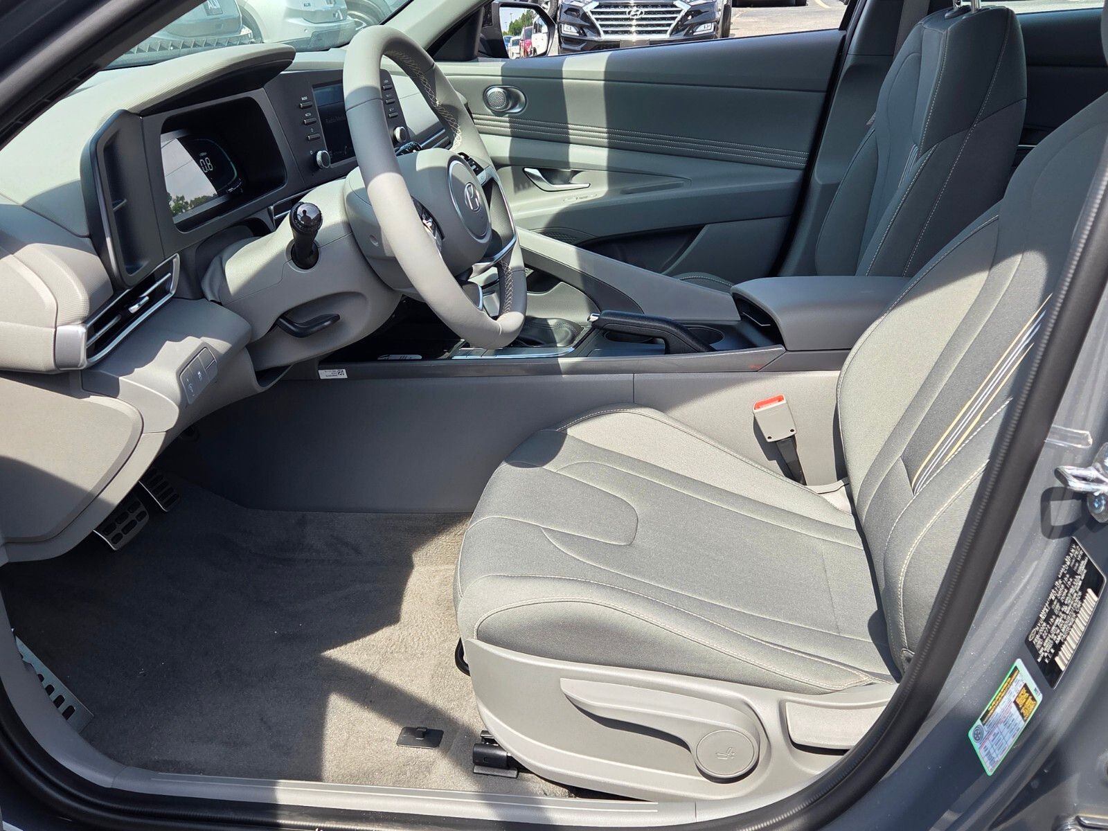 New 2026 Gray HYUNDAI SEL Sport image 5