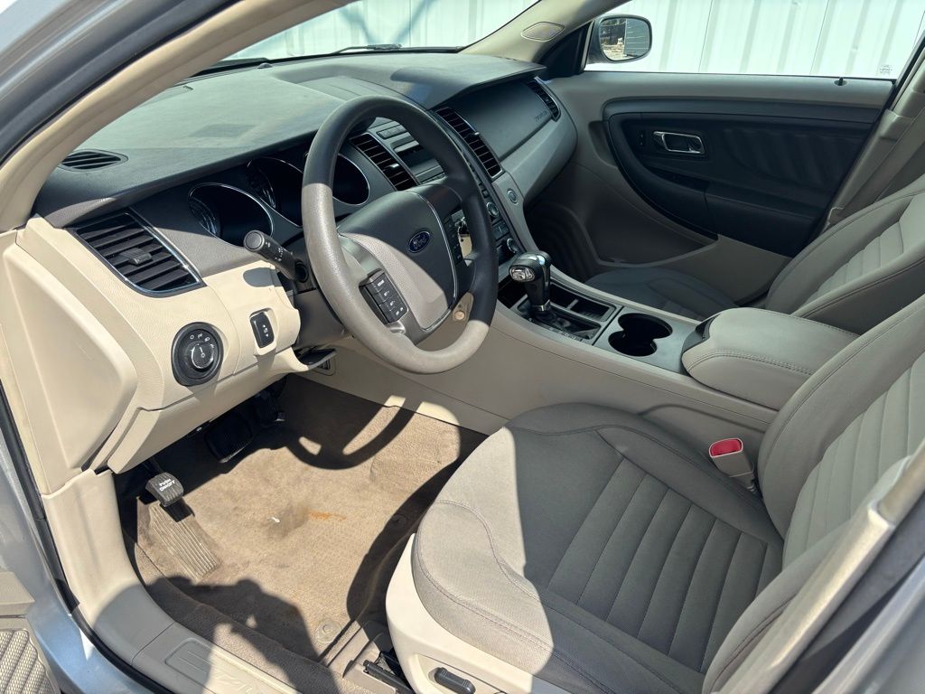 Used Car 2010 Ford Taurus  Se For Sale Under $10,000 In Austin, Texas
