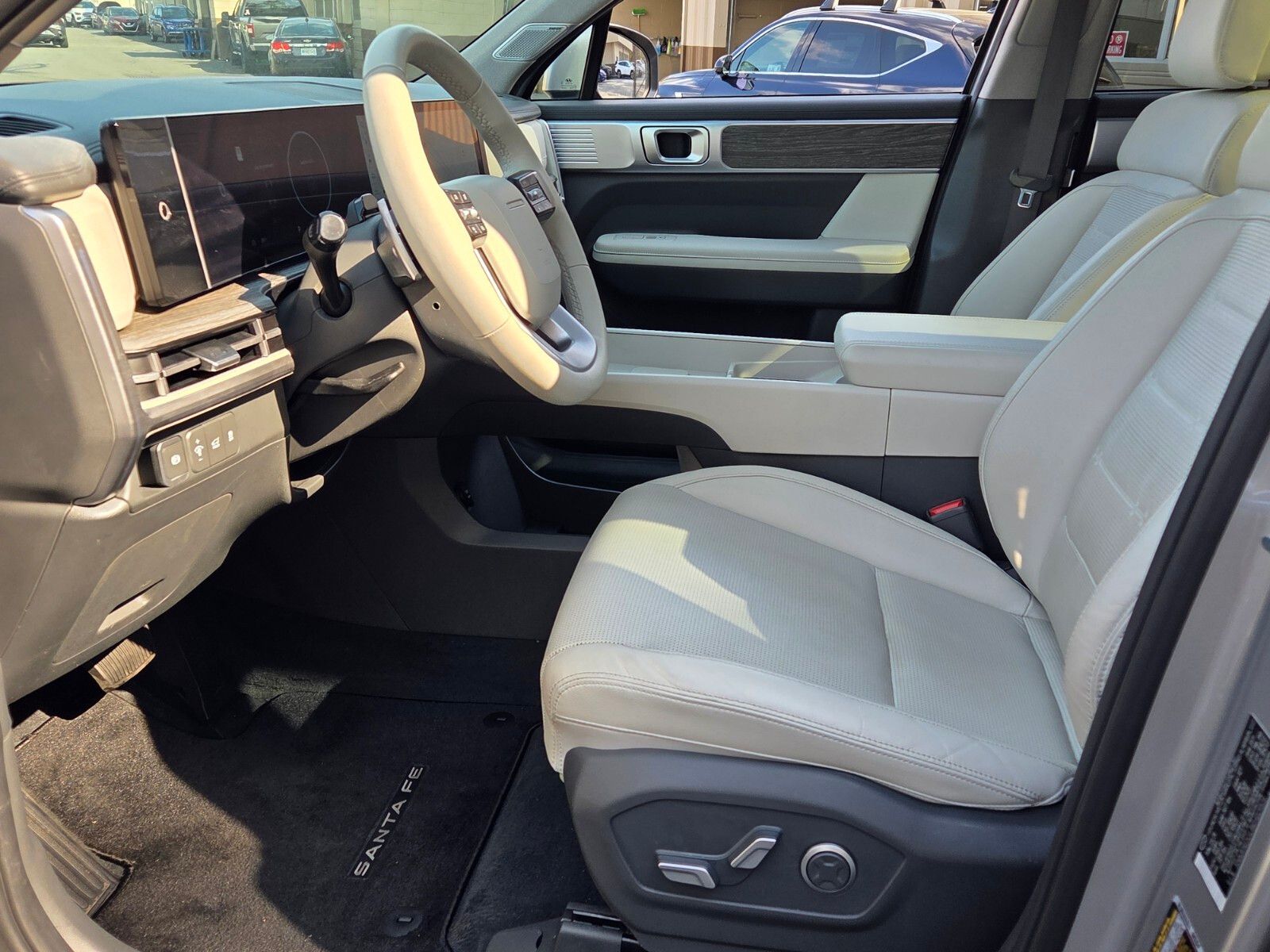 Used 2024 Silver Hyundai Limited image 3
