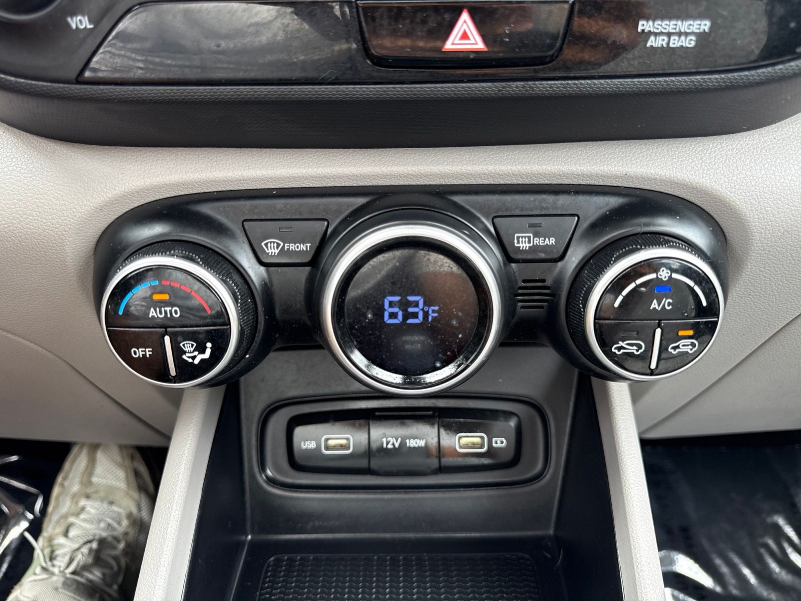 Used 2022 Green Hyundai SEL image 26