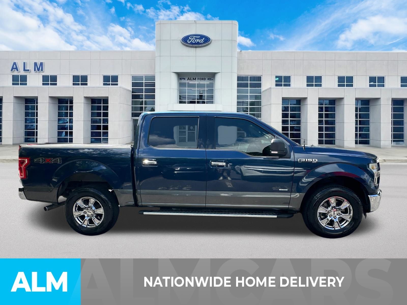 Used 2016 Blue Ford XLT image 4
