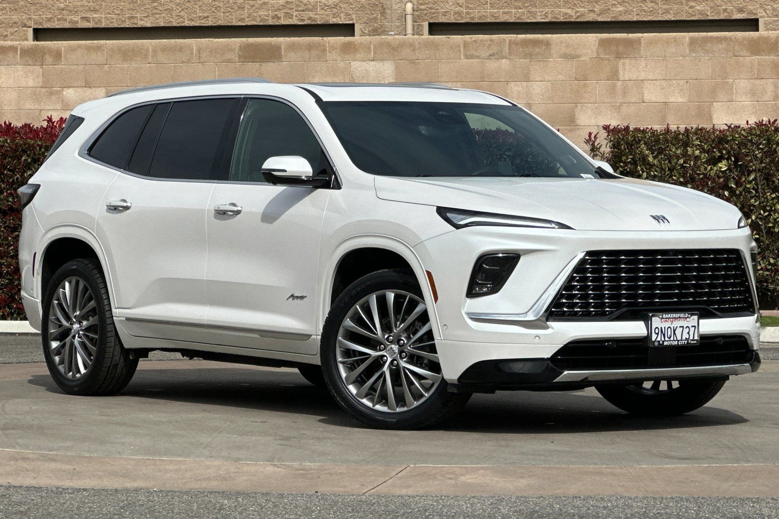 View vehicle photo 2