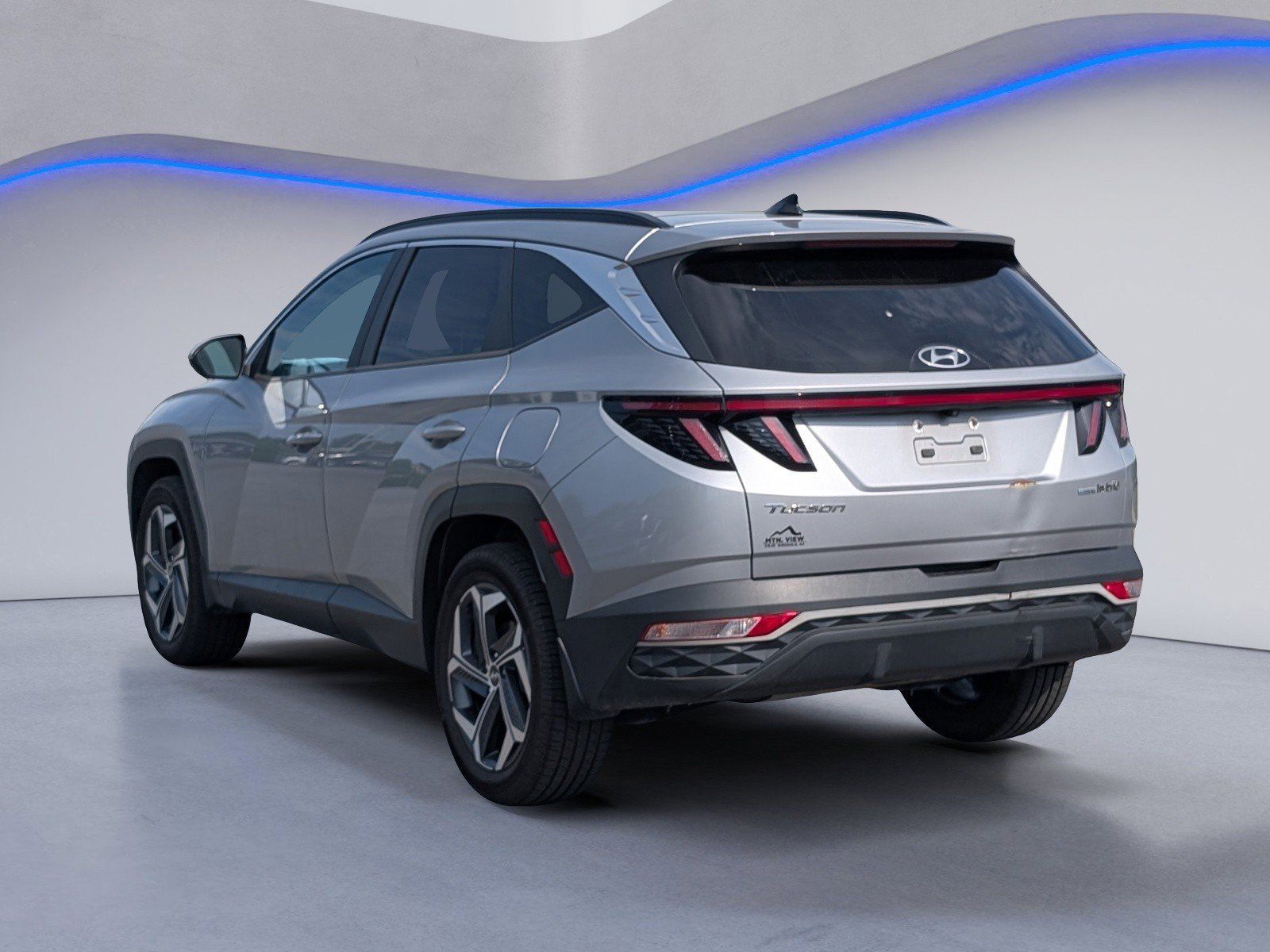 View vehicle photo 5