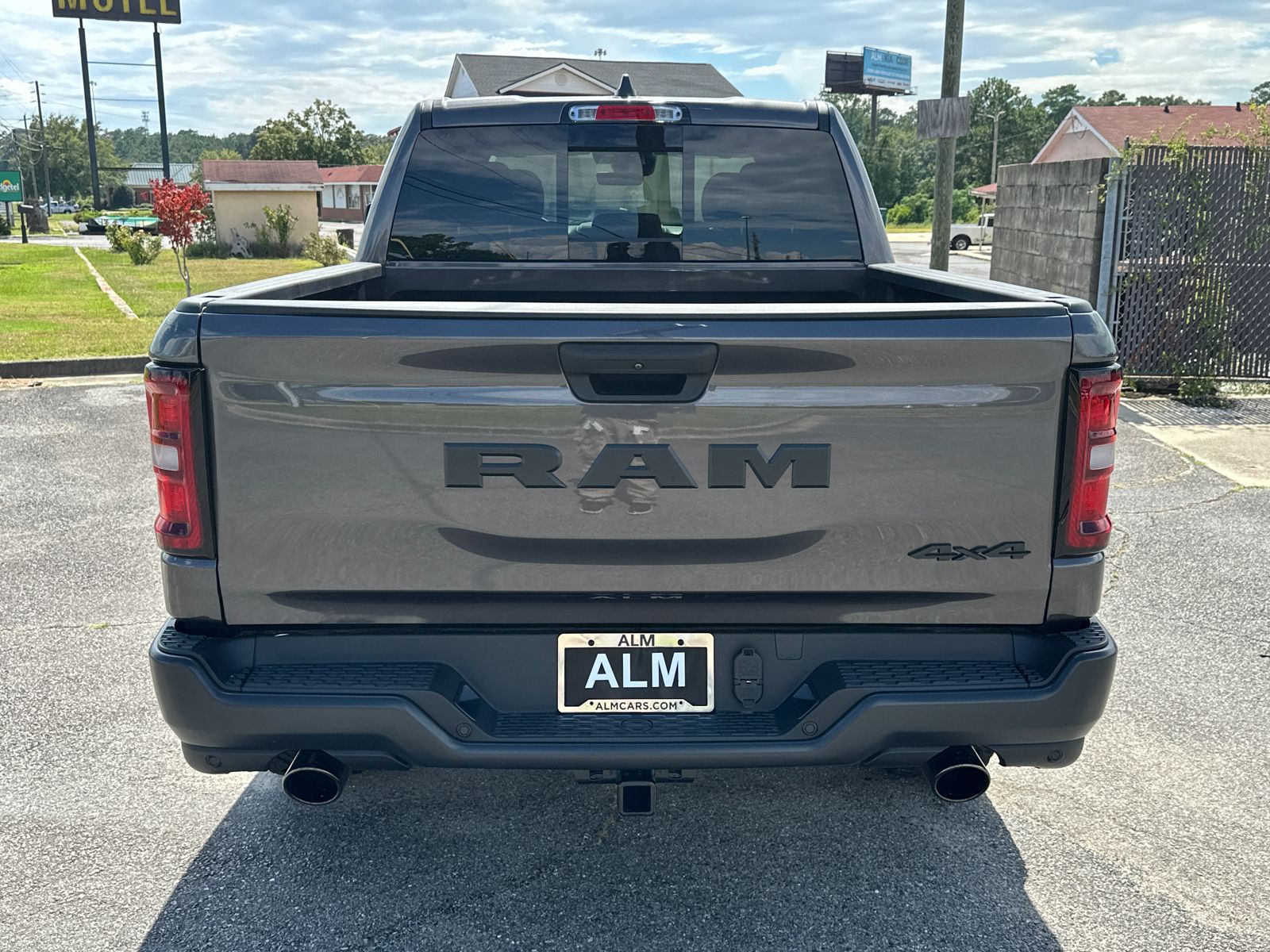 New 2026 Granite Crystal Metallic Clearcoat RAM Warlock image 6